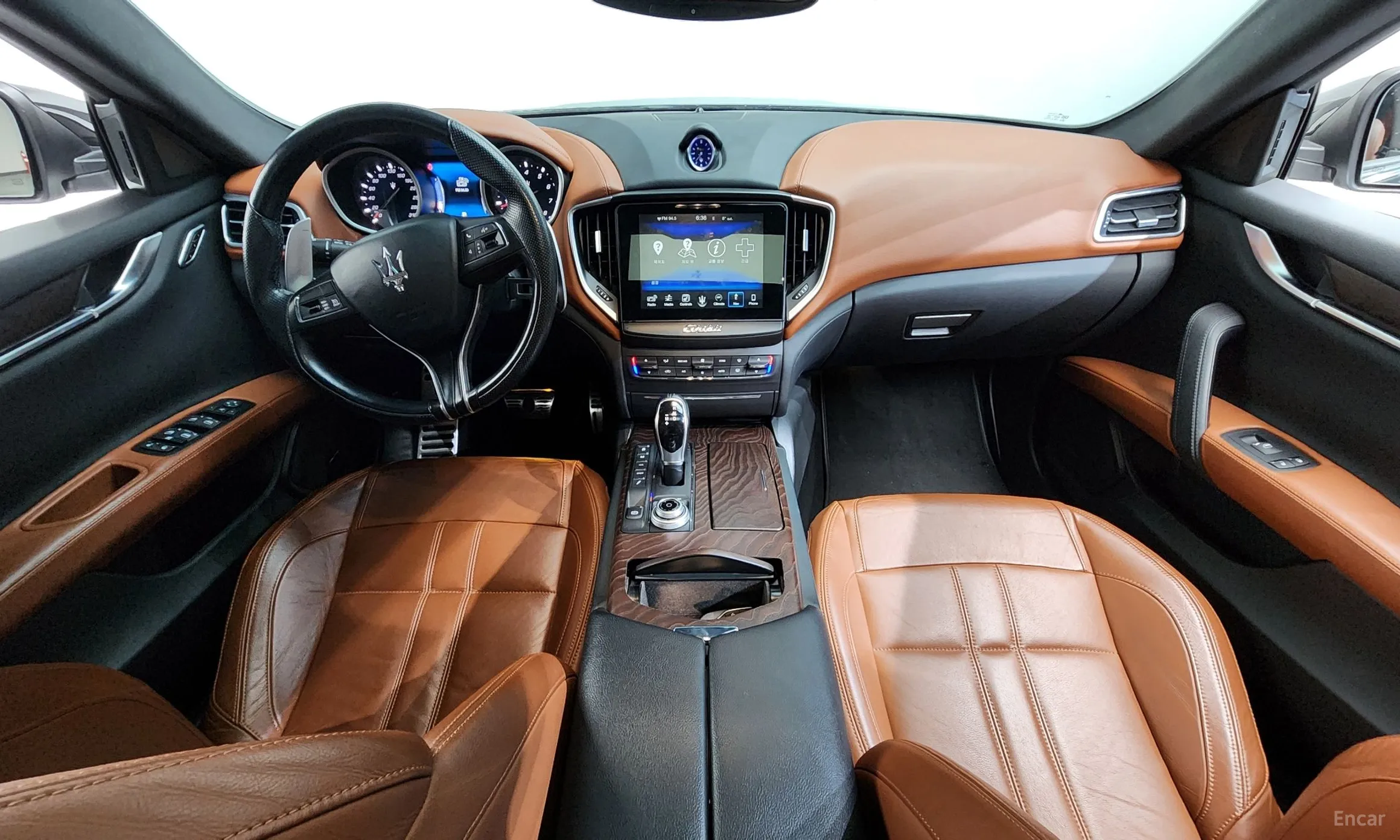 Maserati Ghibli превью 7