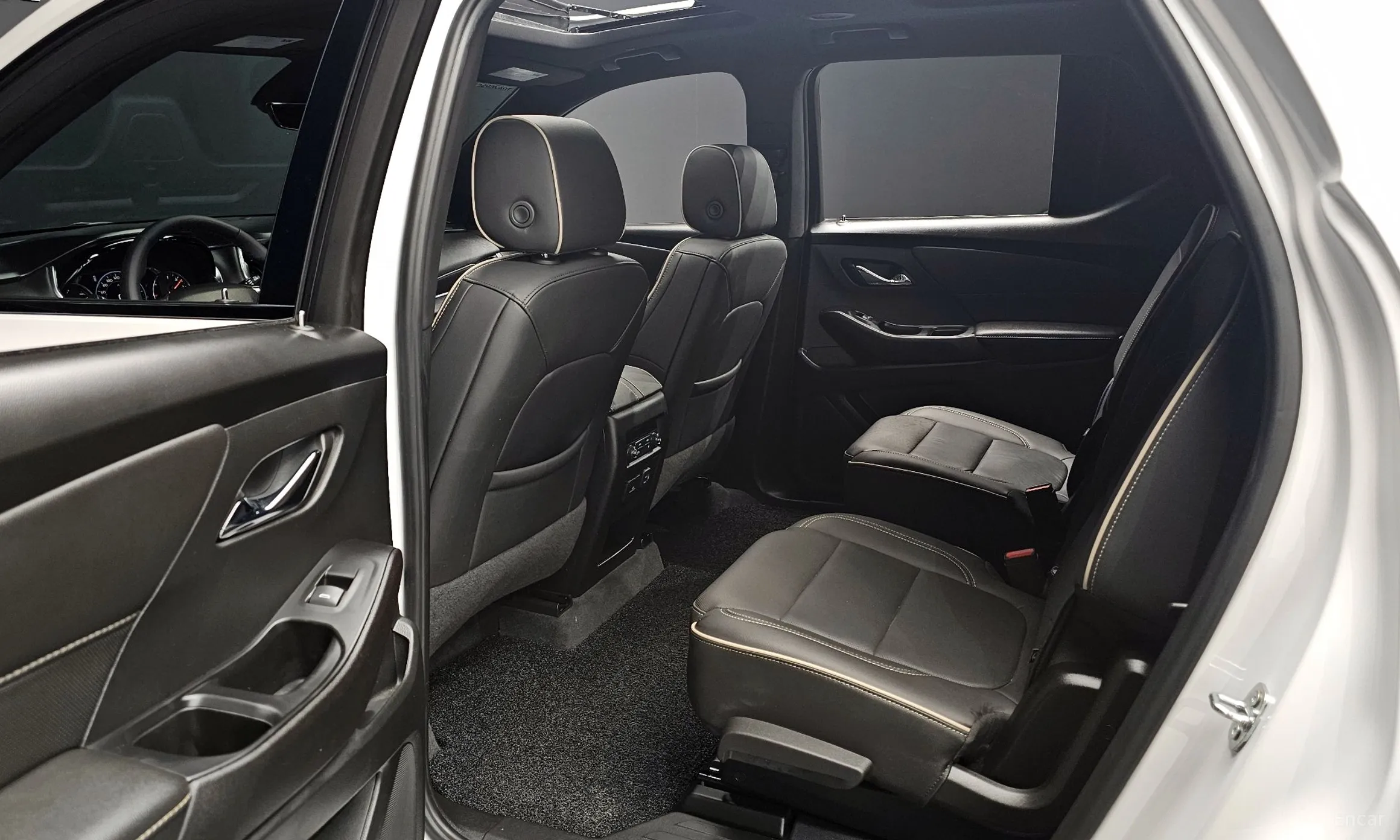 Chevrolet (GM Daewoo) Traverse превью 12