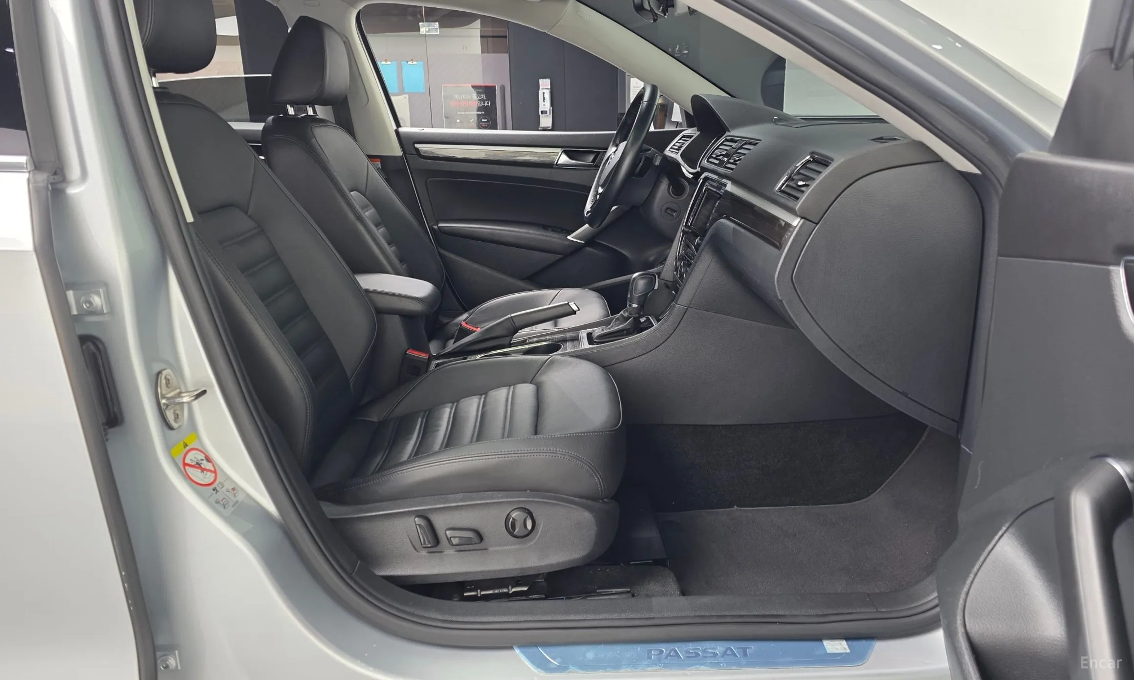 Volkswagen The New Passat превью 11