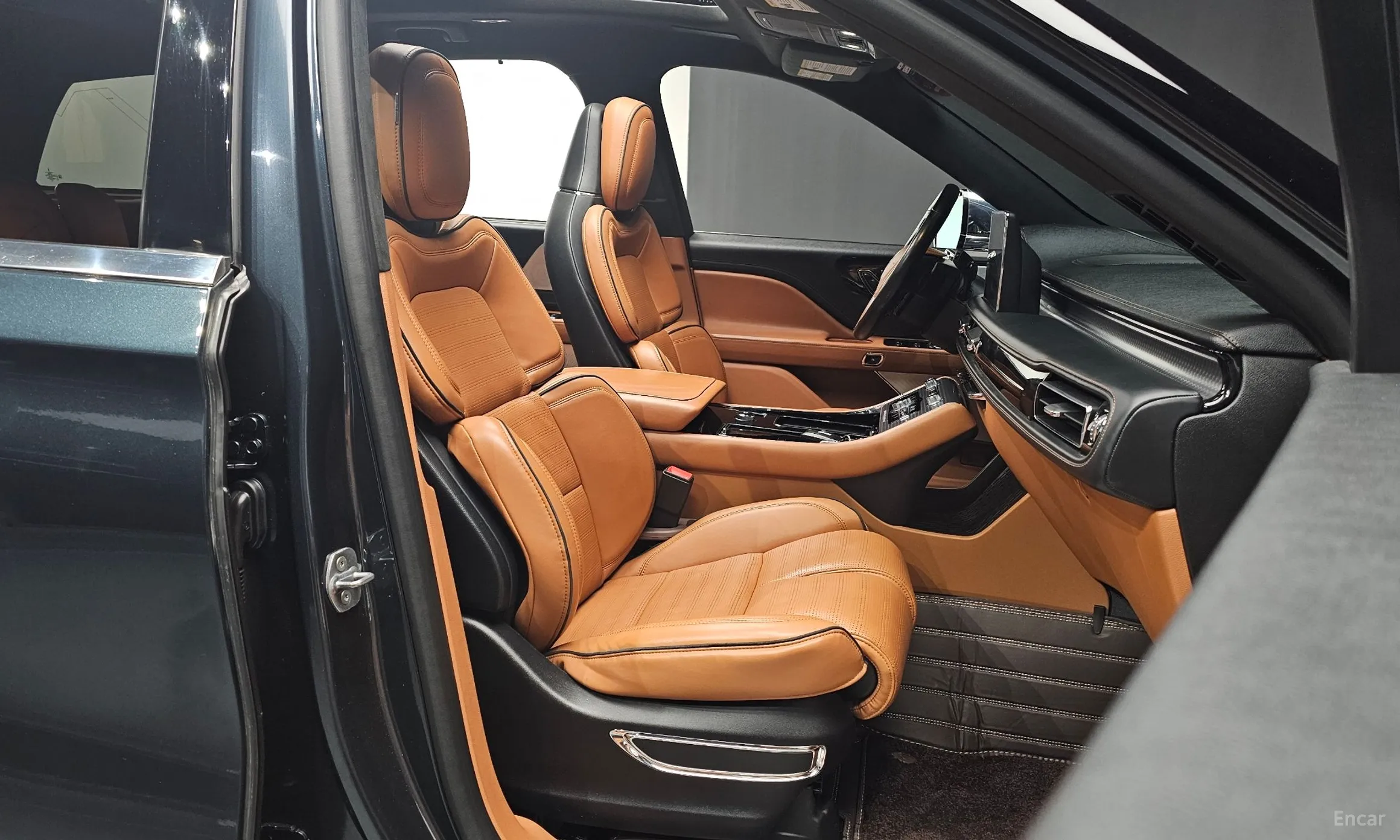 Lincoln Aviator 2nd Generation превью 10