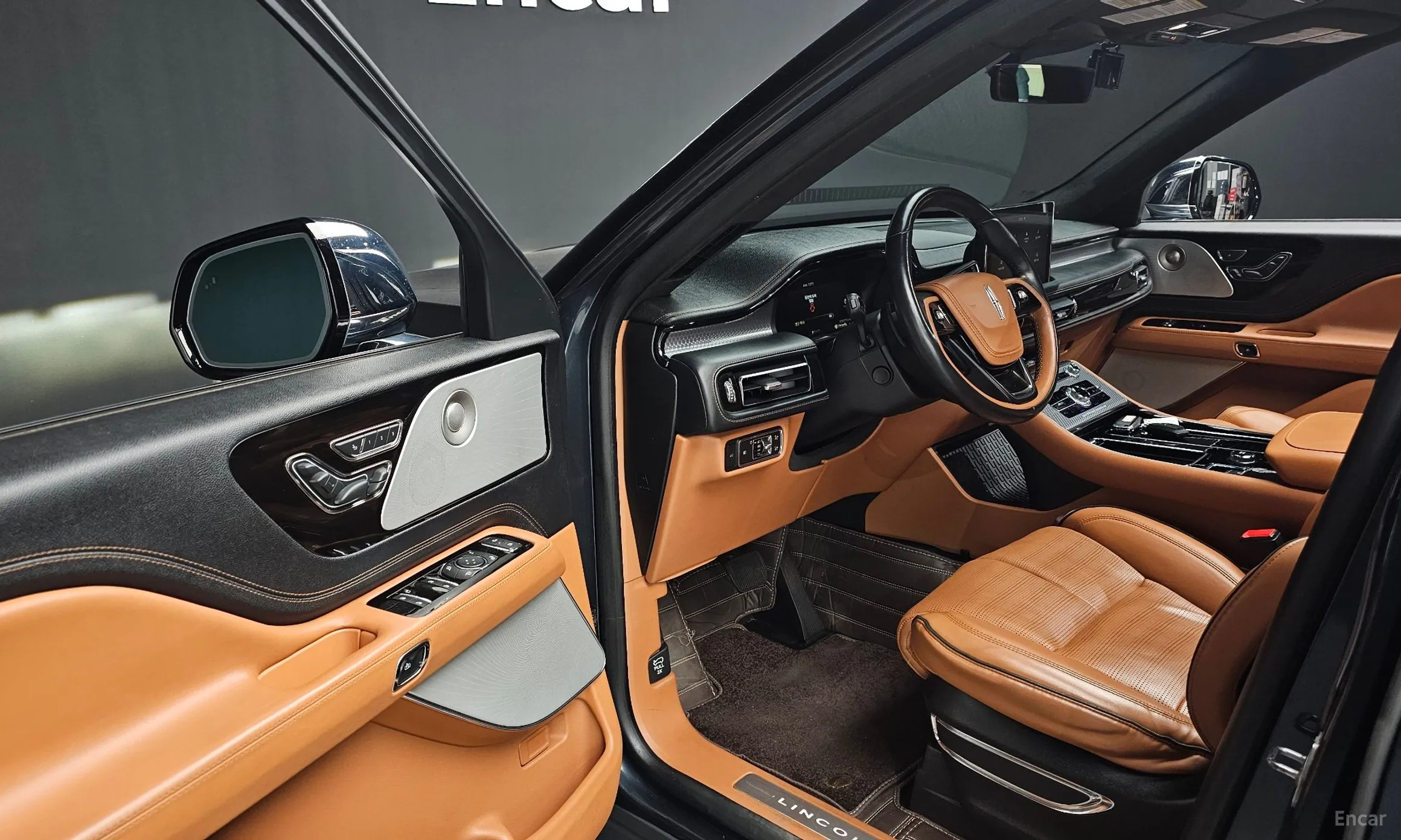 Lincoln Aviator 2nd Generation превью 11