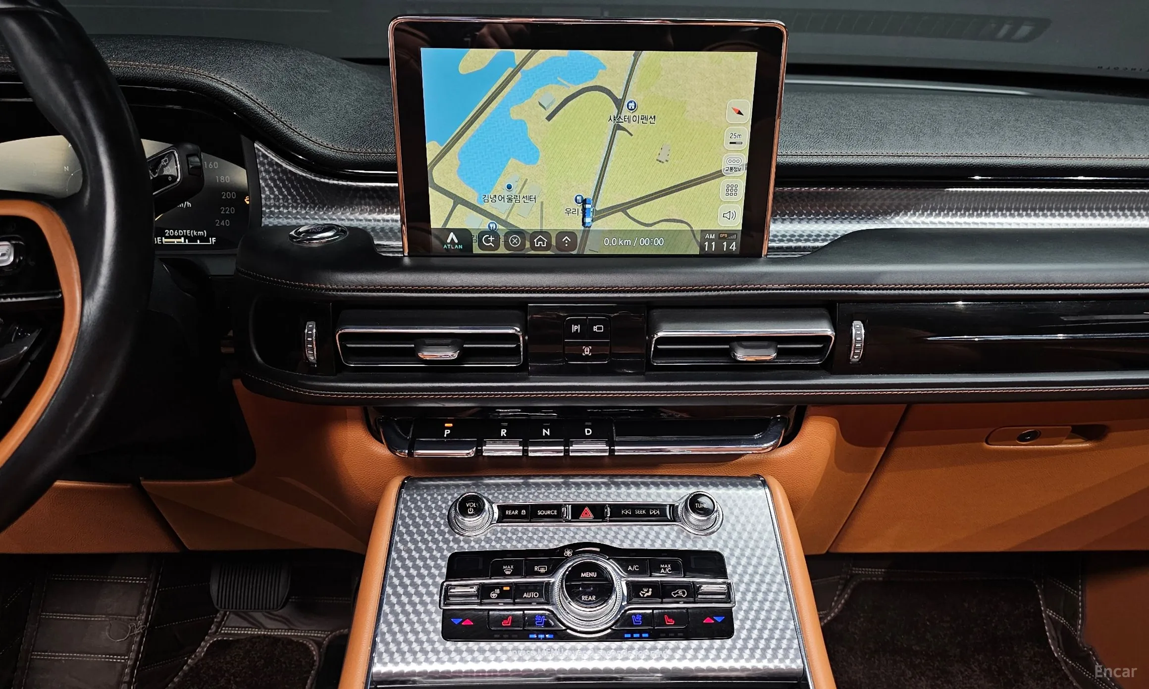 Lincoln Aviator 2nd Generation превью 14