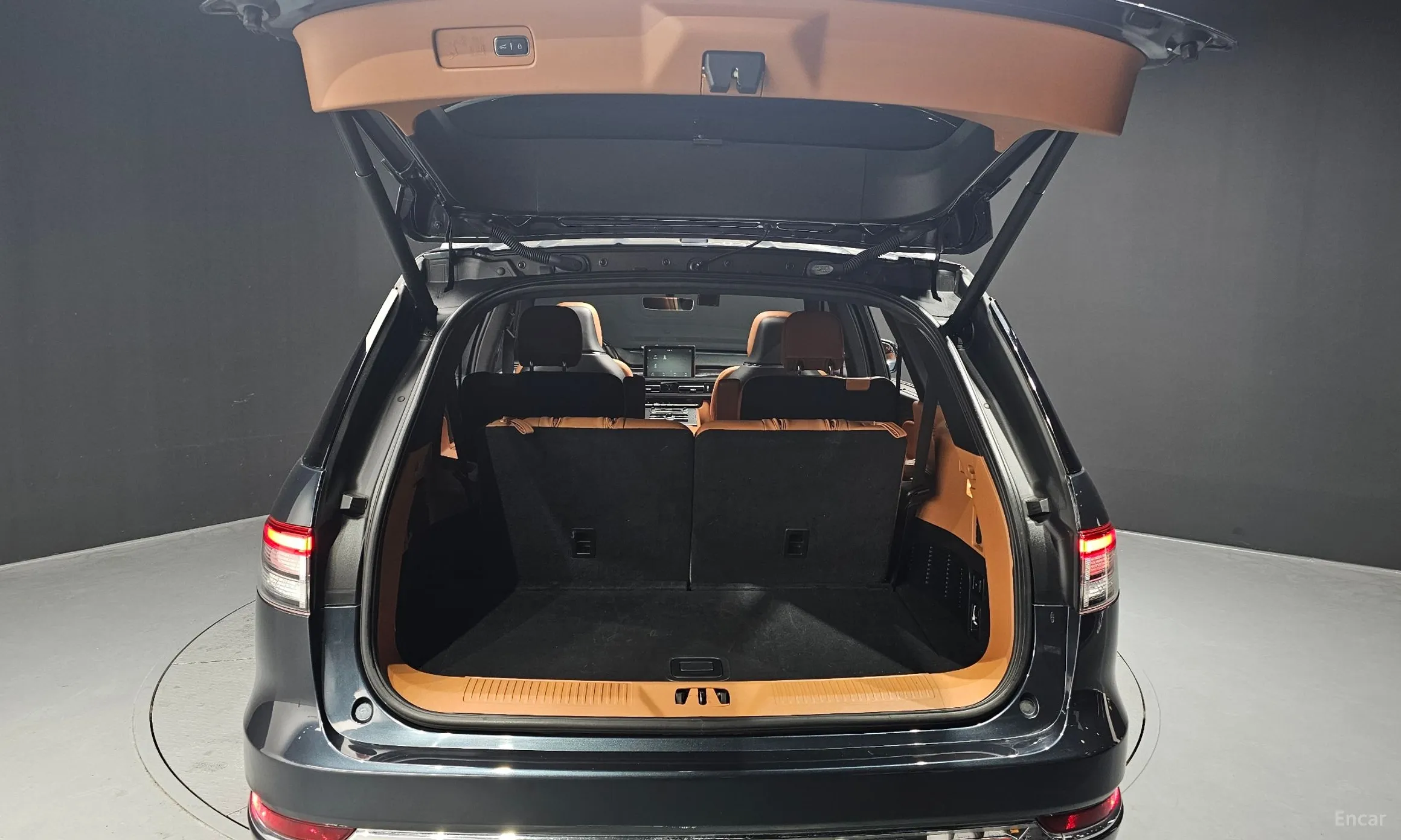 Lincoln Aviator 2nd Generation превью 20