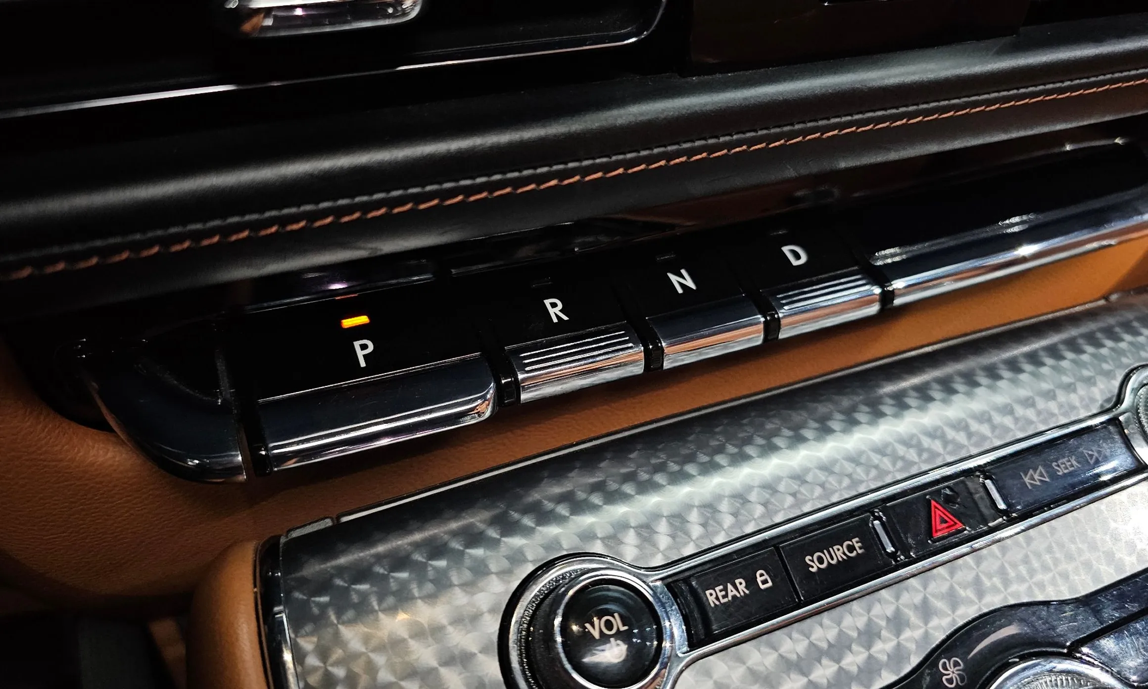 Lincoln Aviator 2nd Generation превью 9