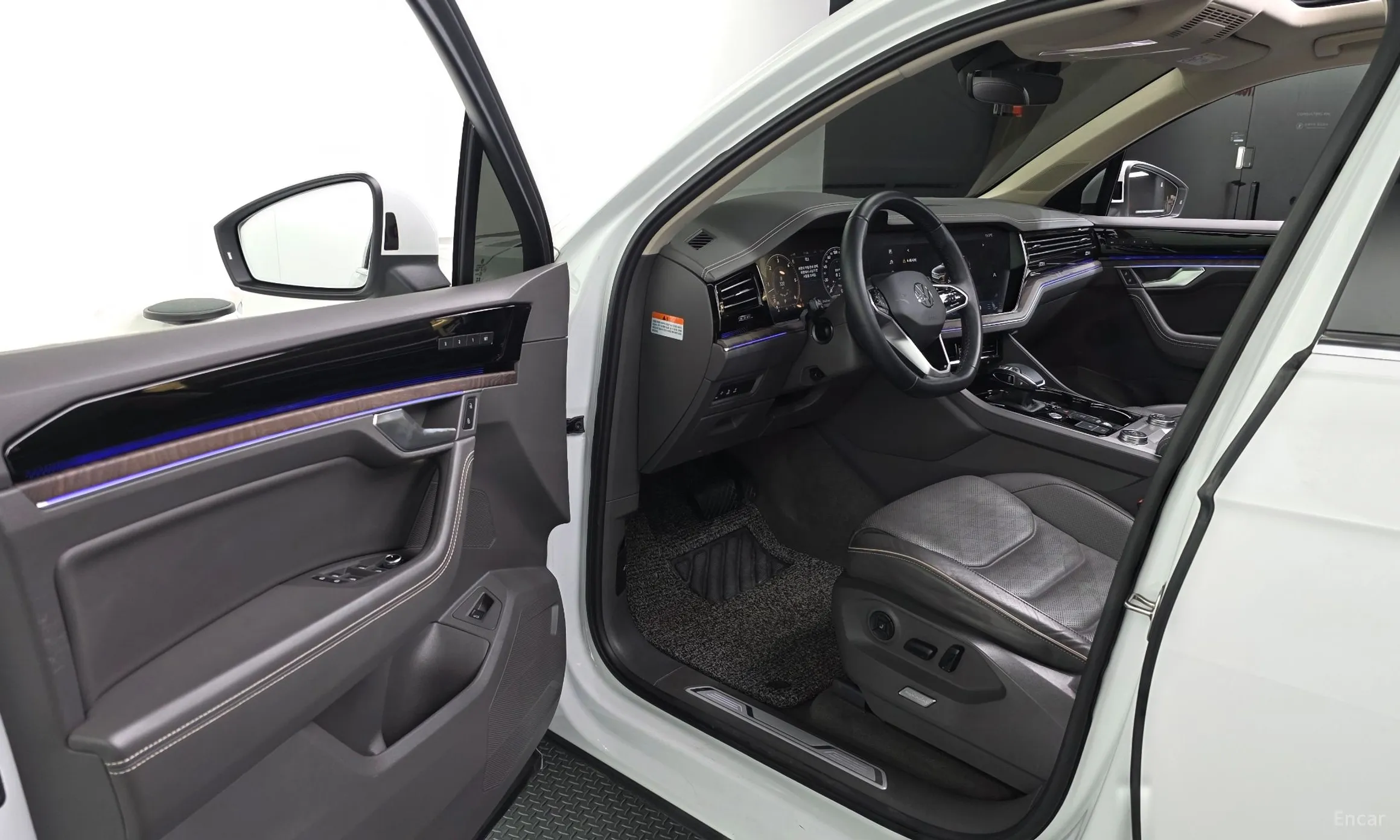 Volkswagen Touareg 3rd Generation превью 10