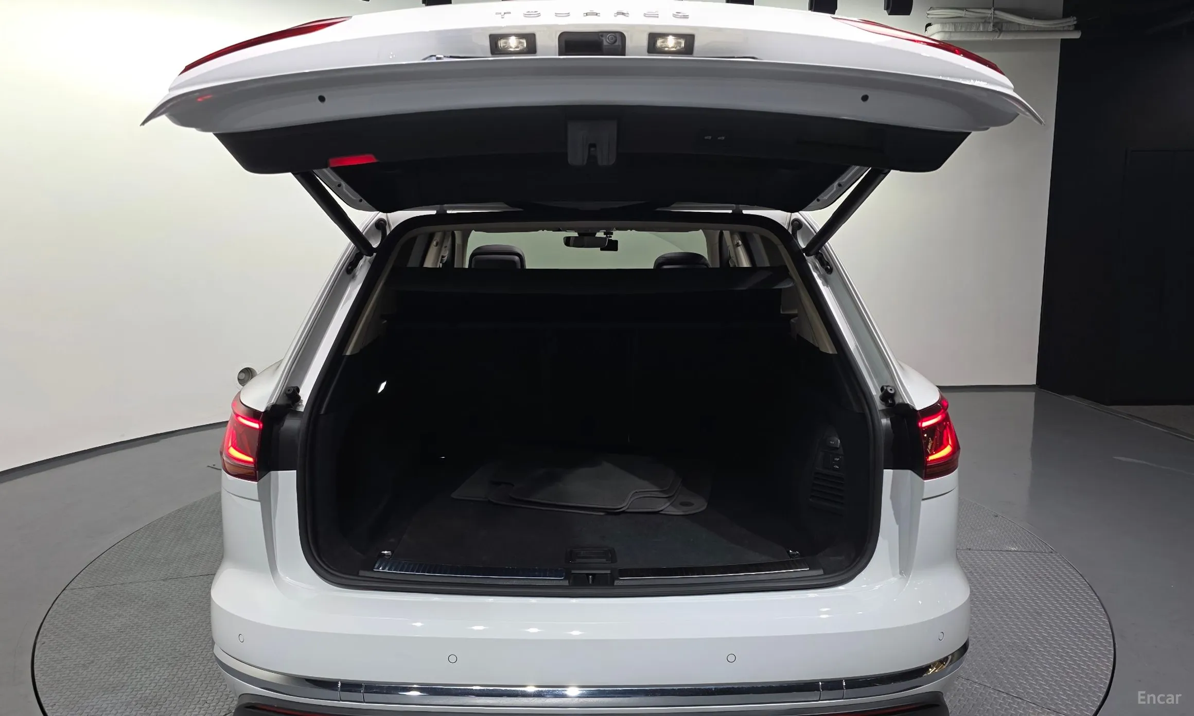 Volkswagen Touareg 3rd Generation превью 20