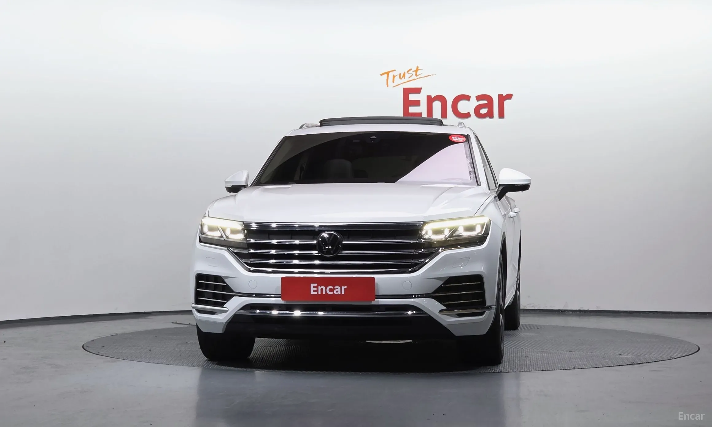 Volkswagen Touareg 3rd Generation превью 3