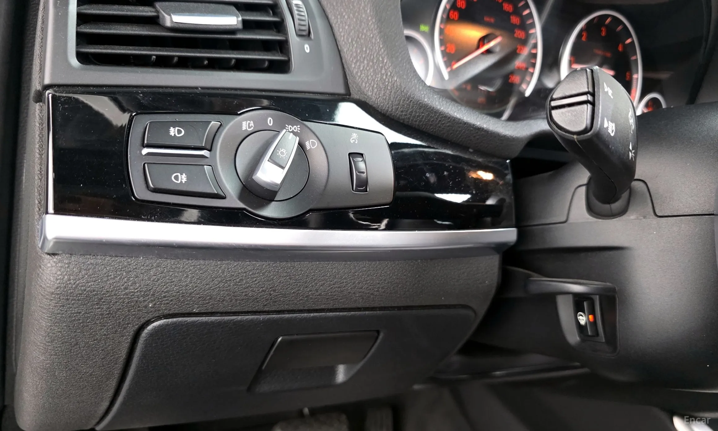 BMW X4 (F26) превью 13