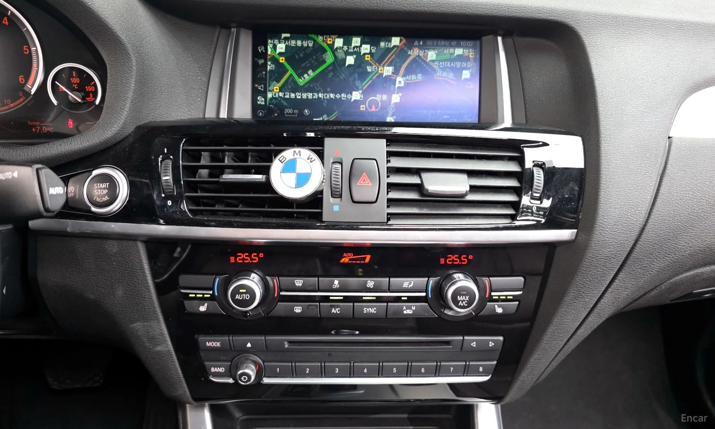 BMW X4 (F26) превью 15