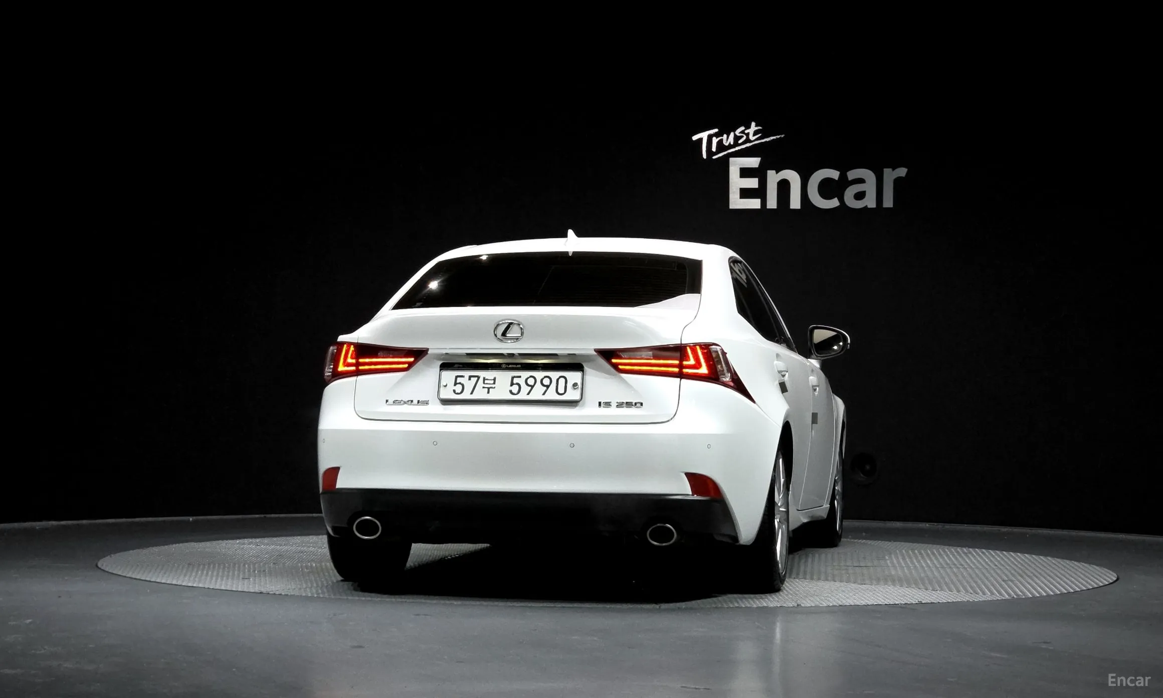 Lexus New IS250 превью 4
