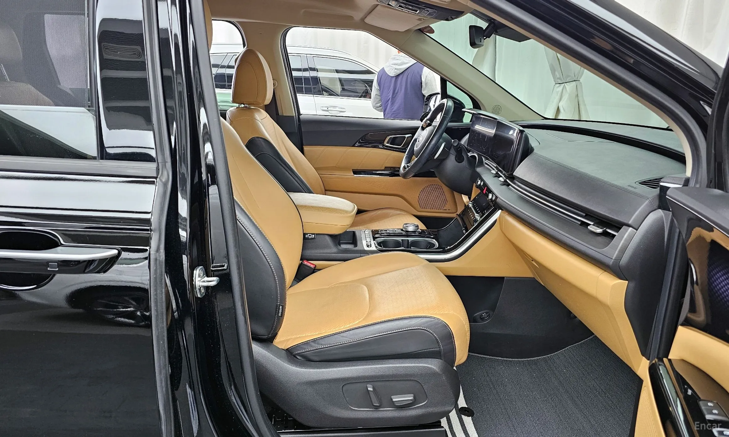 Kia Carnival Gen 4 превью 11