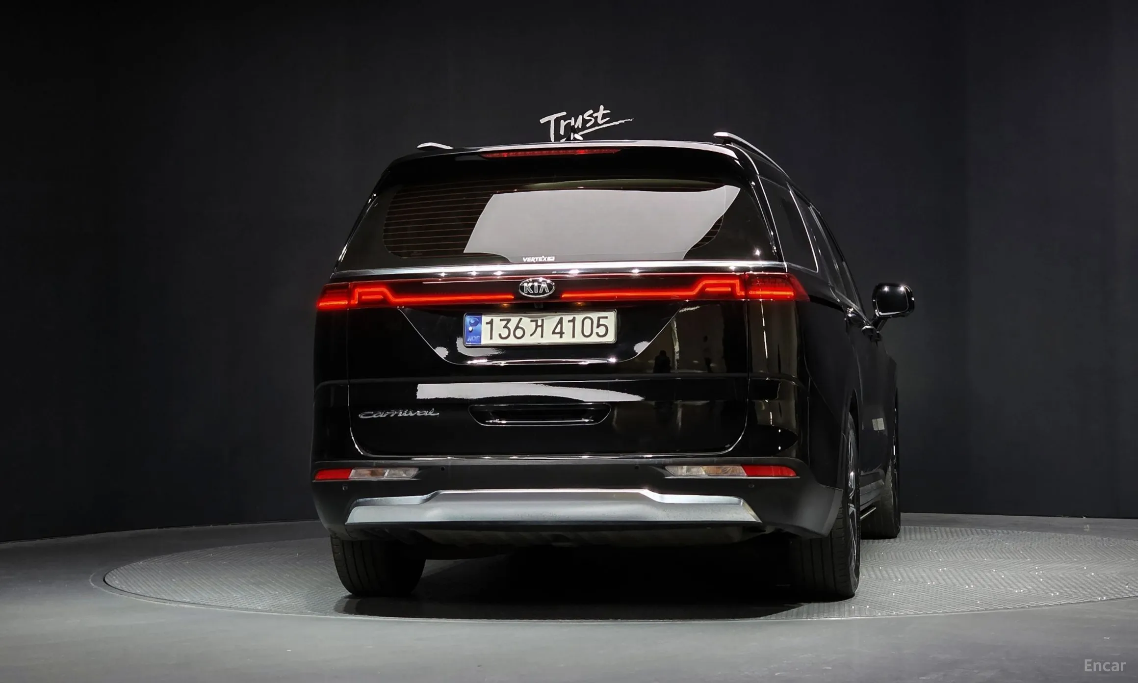 Kia Carnival Gen 4 превью 4