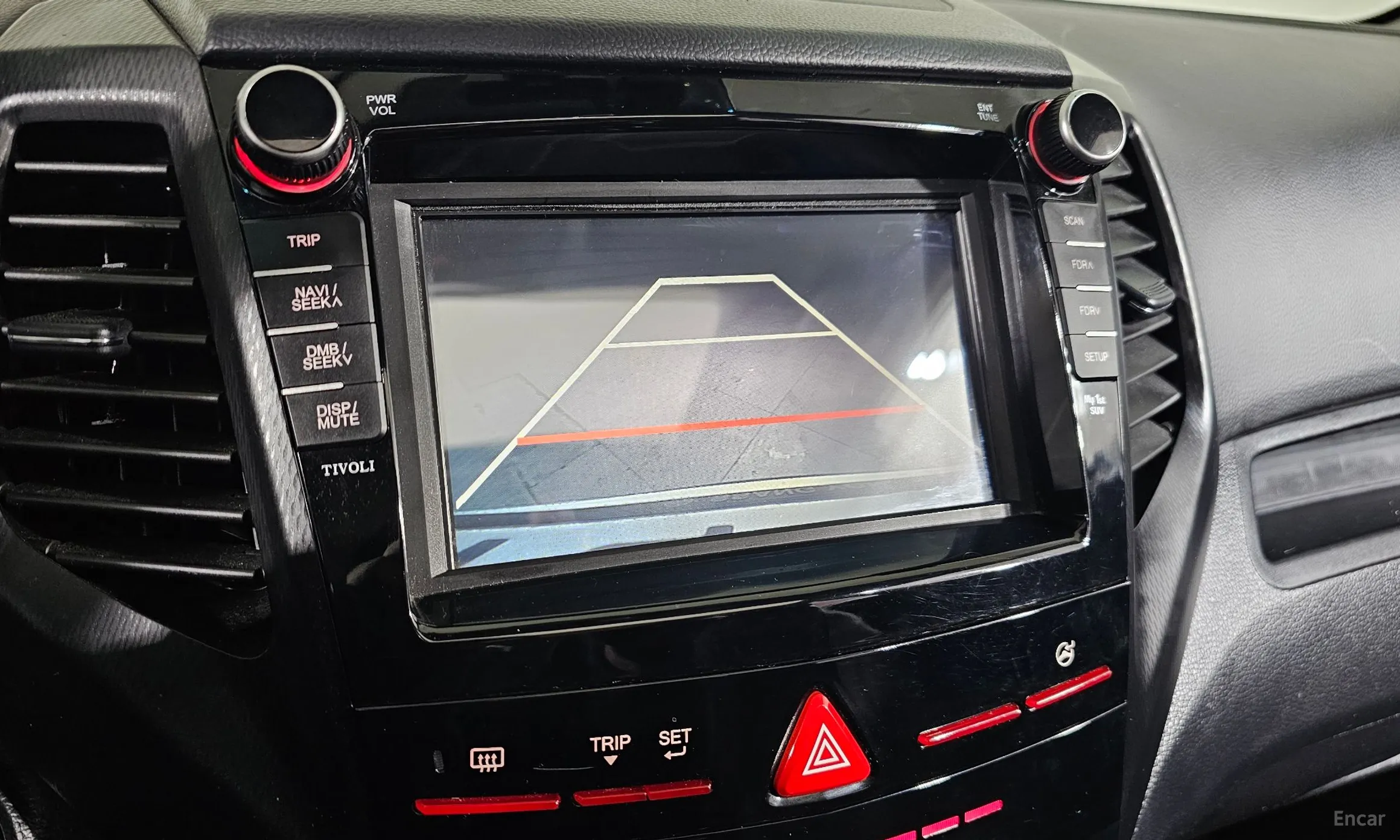 KG Mobility (SsangYong) Tivoli Air превью 15