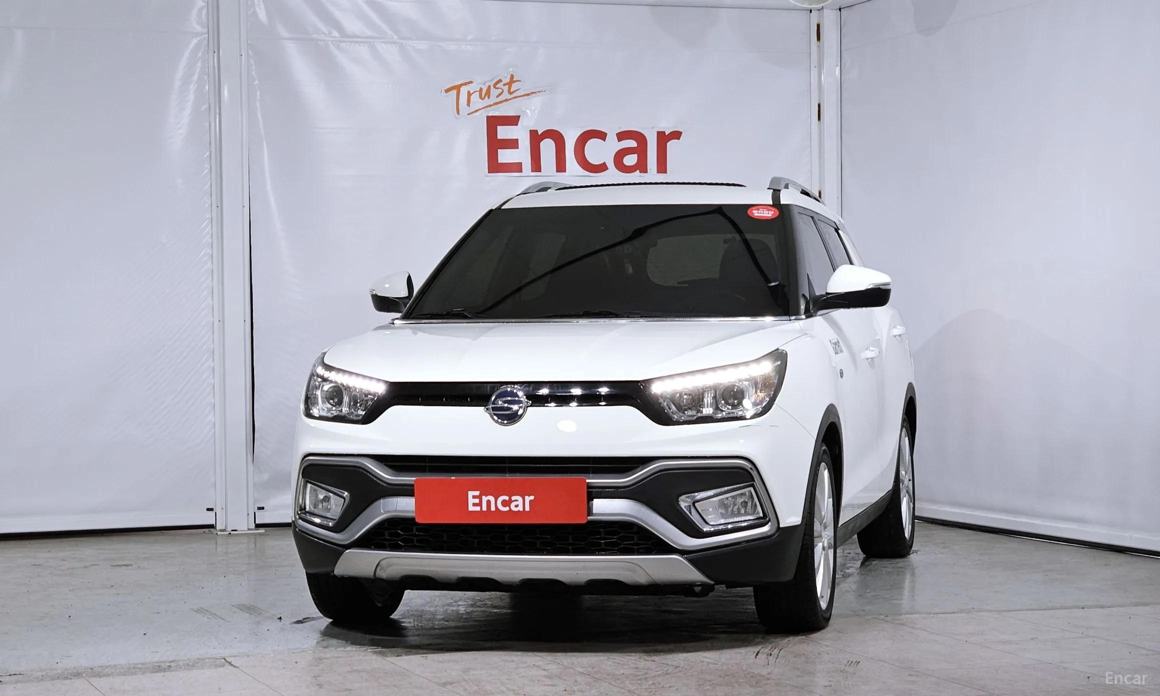 KG Mobility (SsangYong) Tivoli Air превью 3