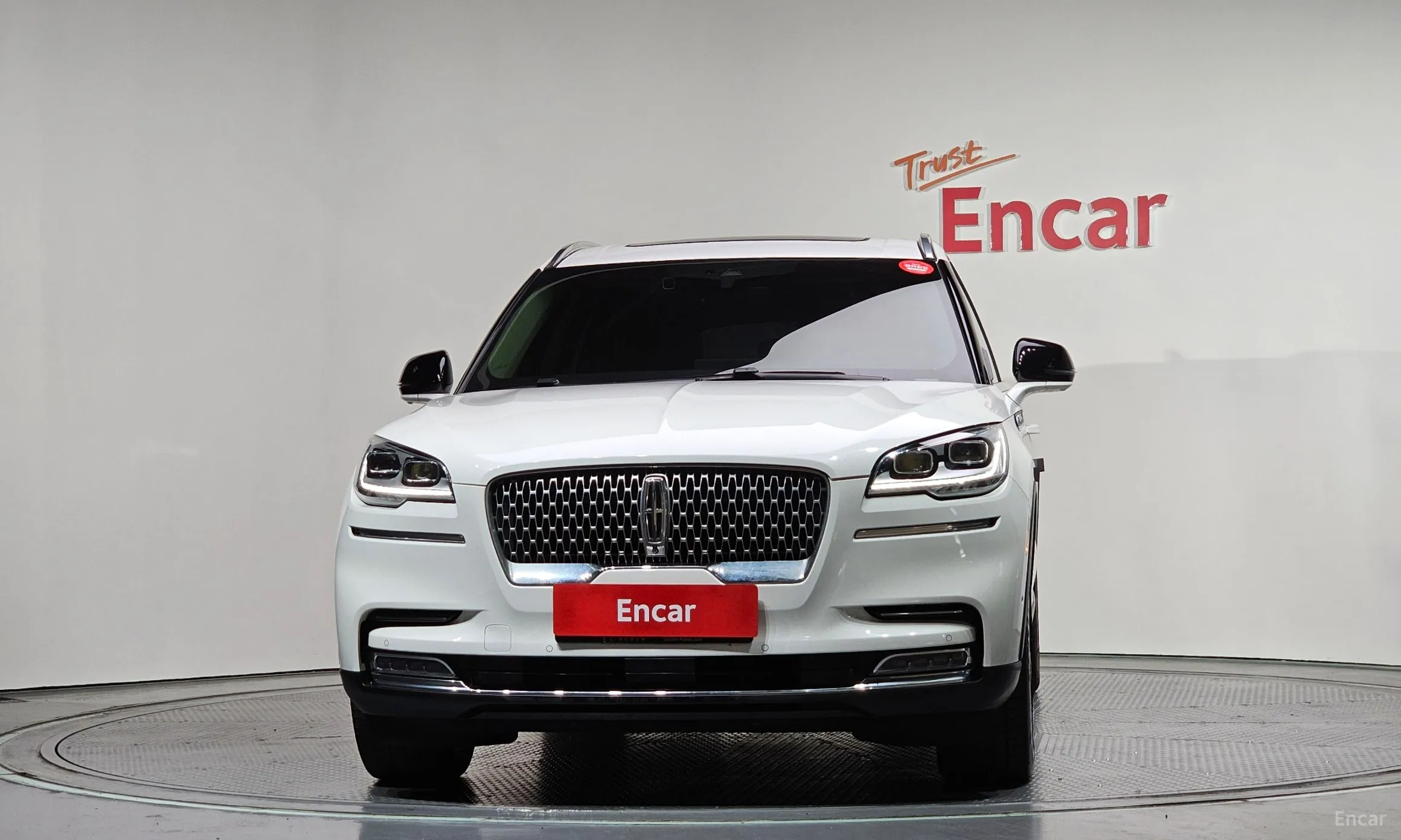 Lincoln Aviator 2nd Generation превью 3