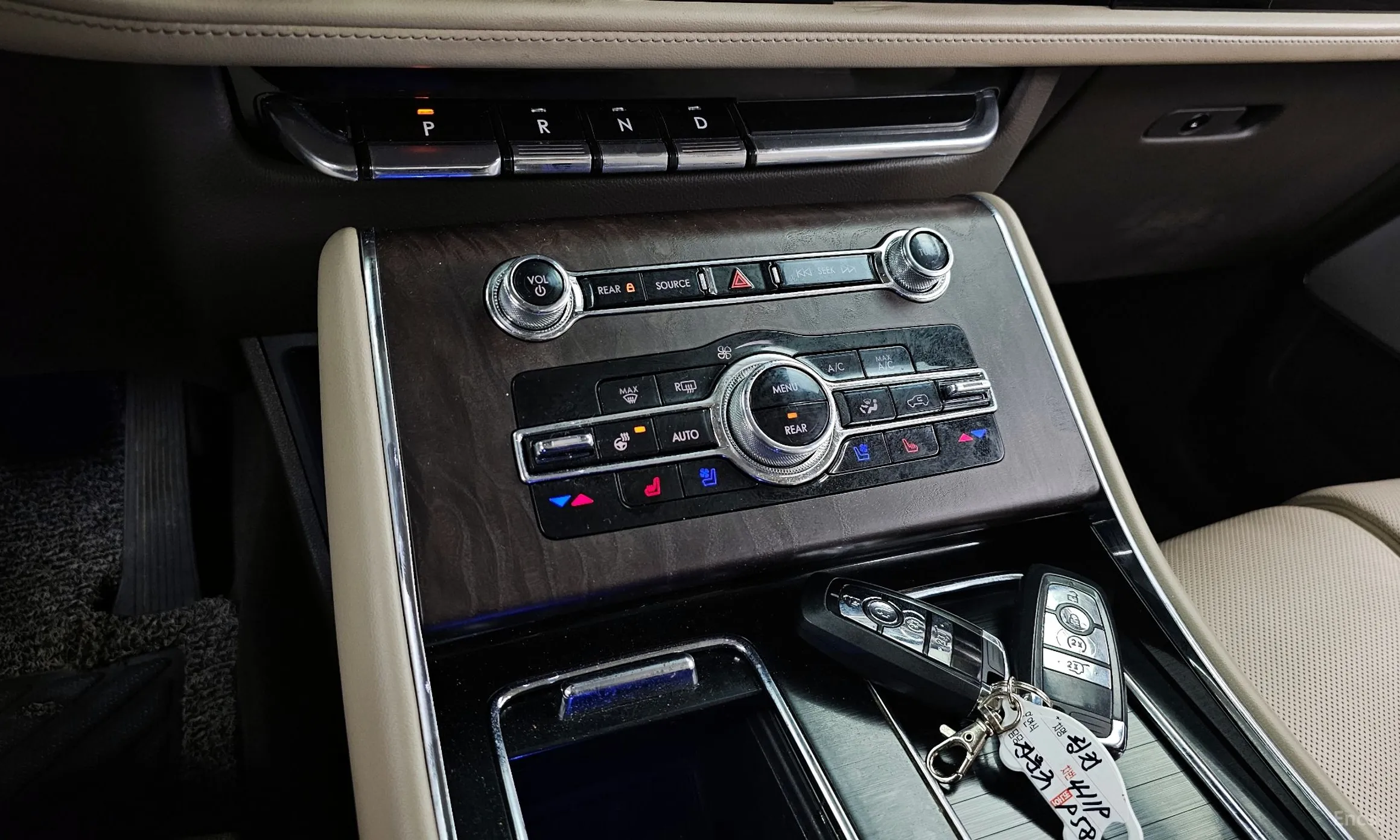 Lincoln Aviator 2nd Generation превью 9