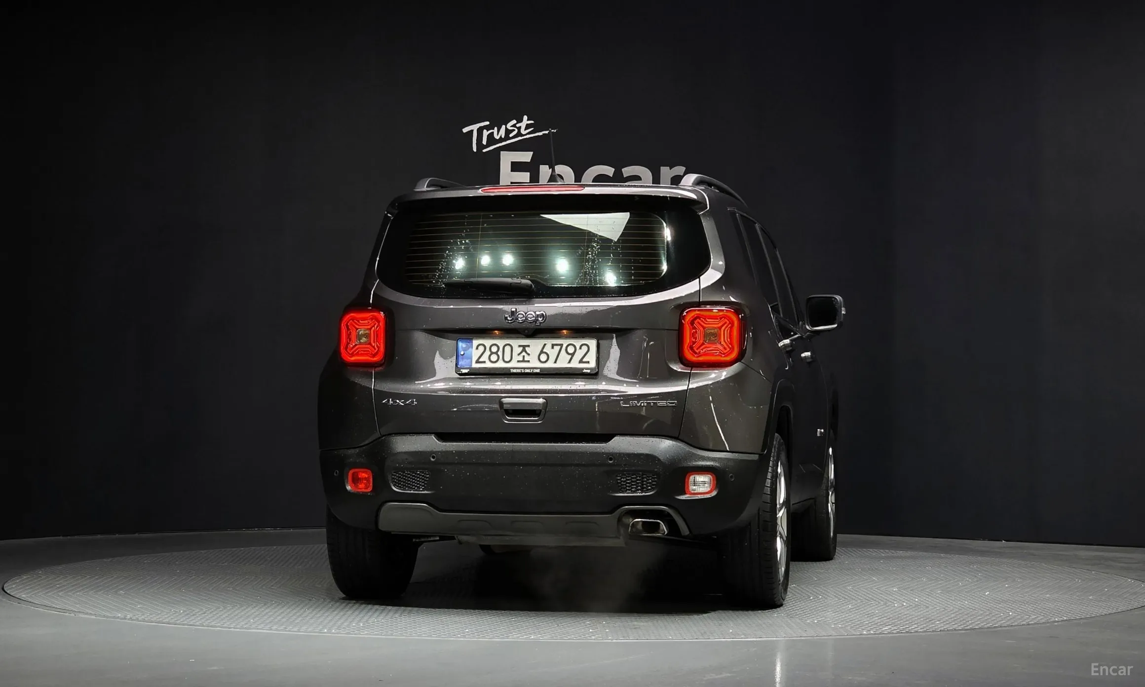 Jeep Renegade превью 4