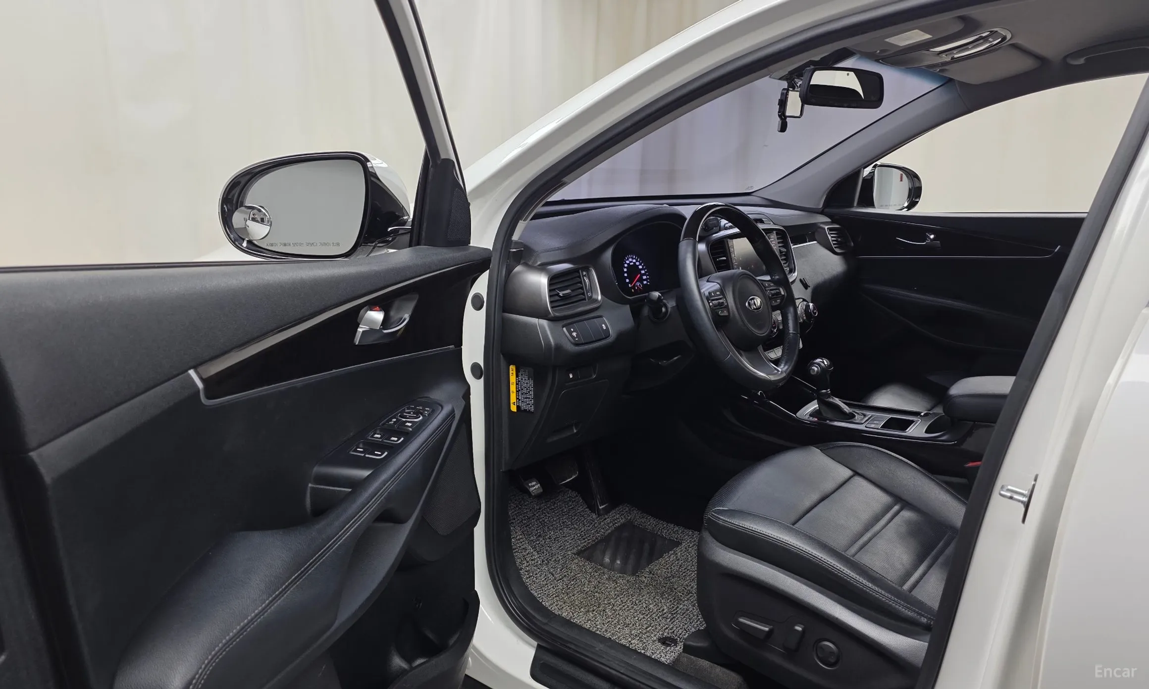 Kia Sorento превью 10