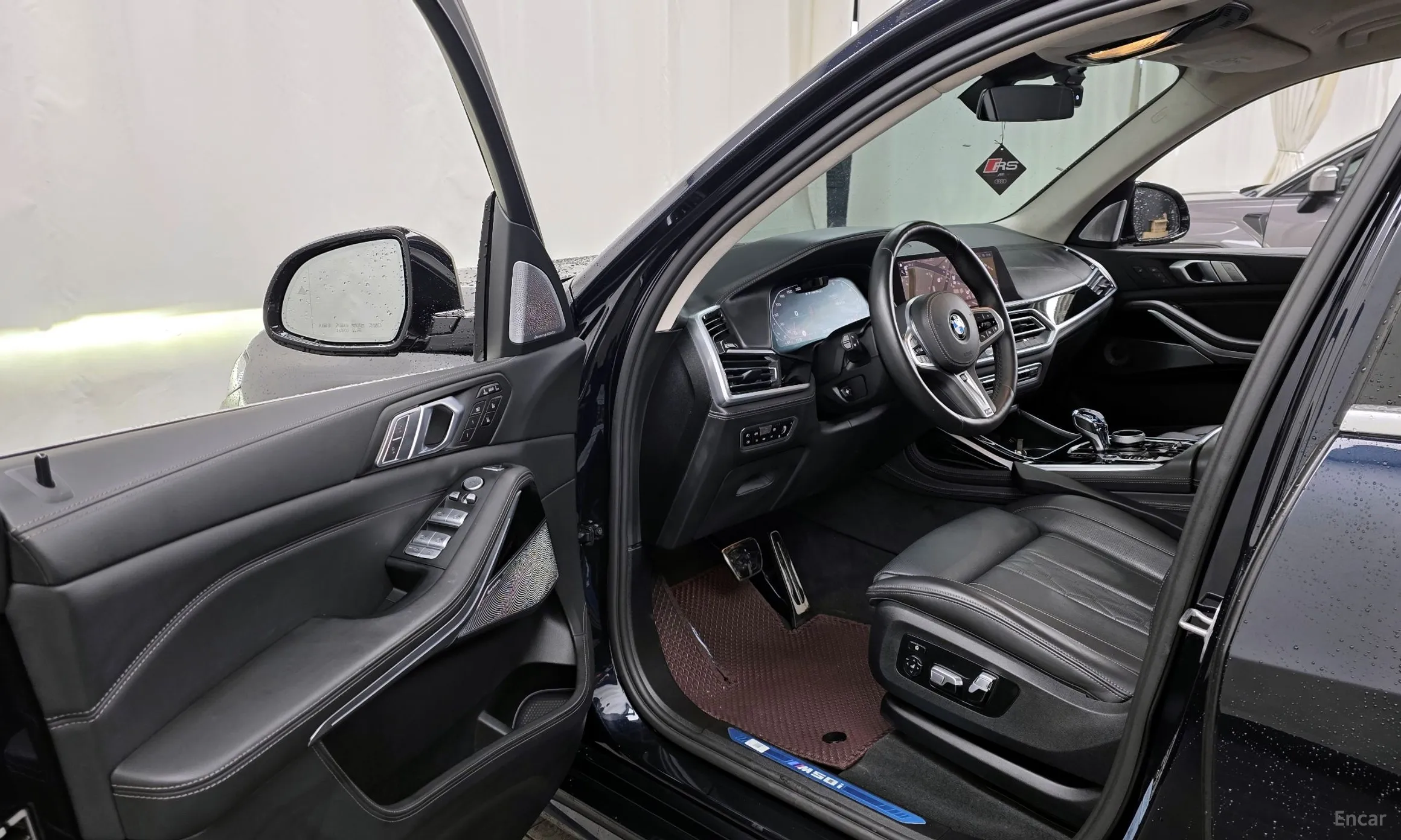 BMW X7 (G07) превью 10