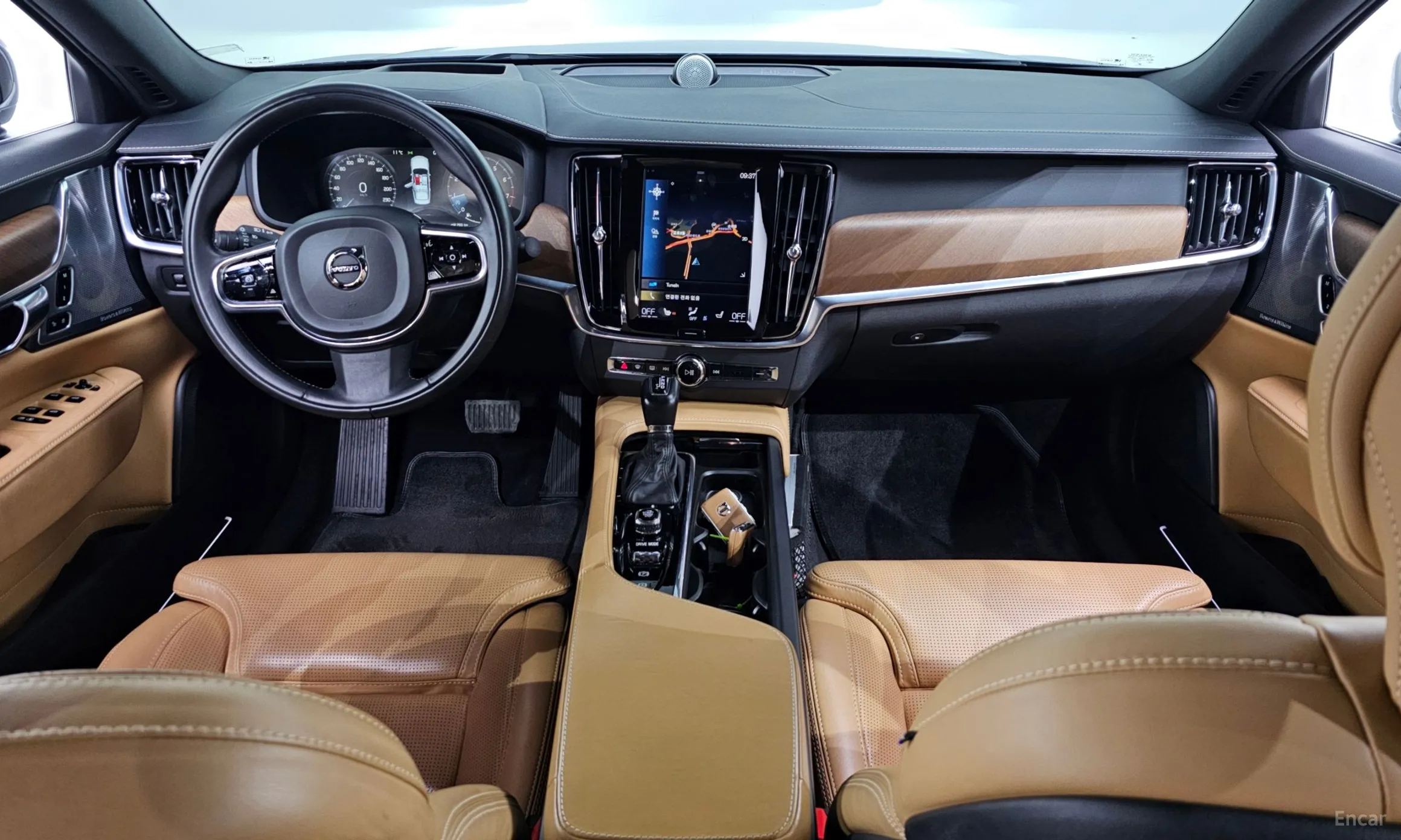 Volvo S90 превью 7