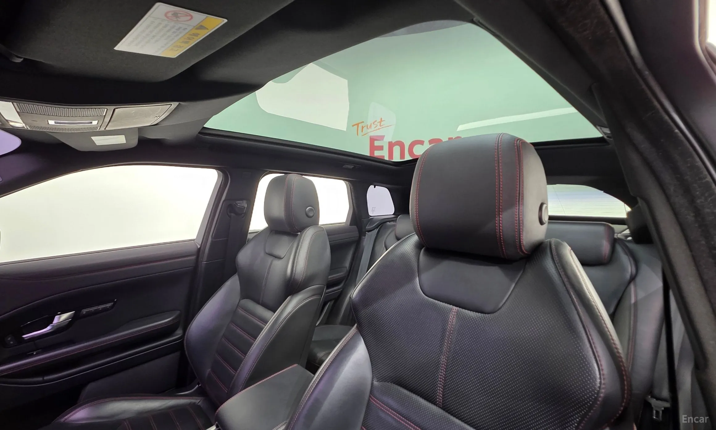 Land Rover Range Rover Evoque превью 12