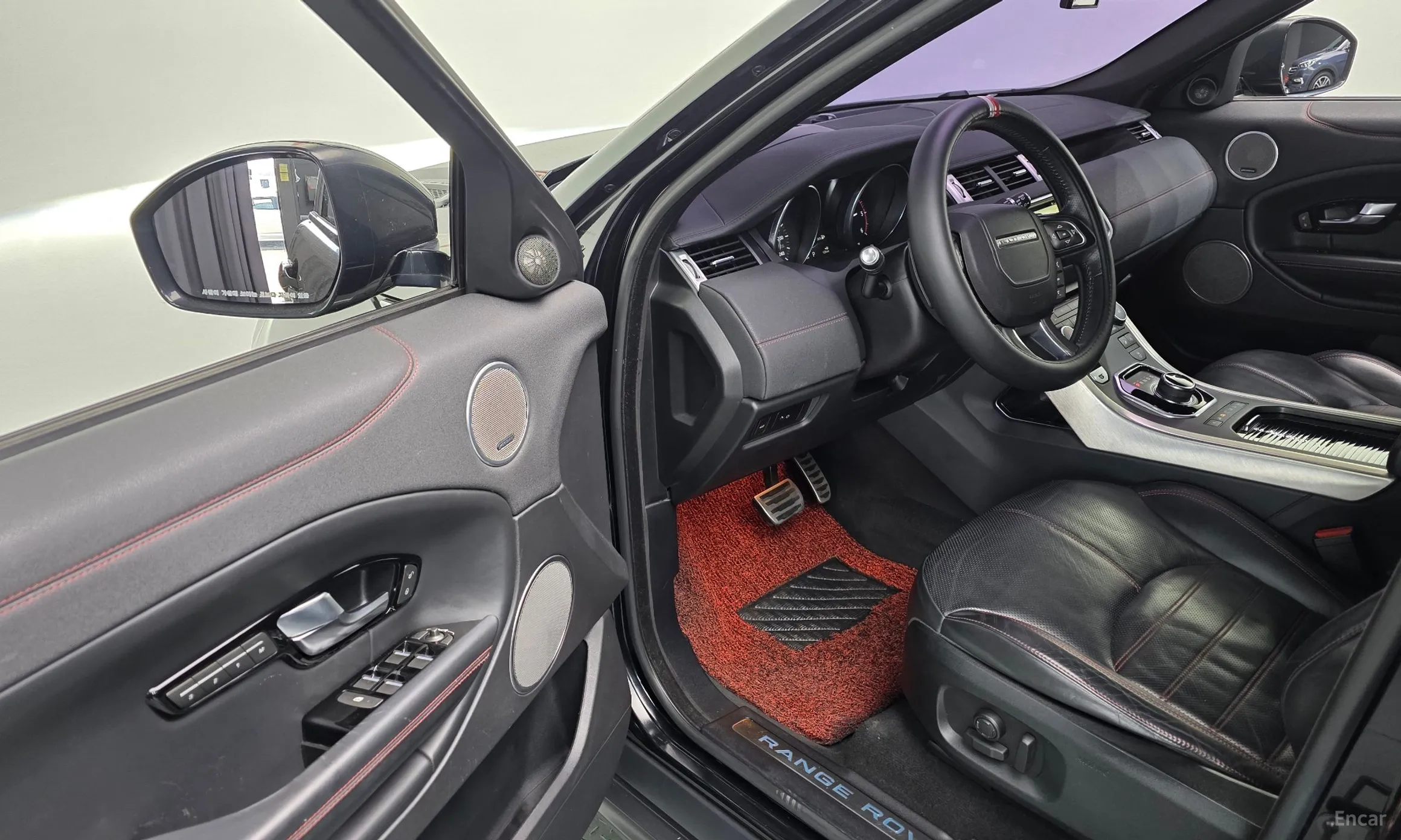 Land Rover Range Rover Evoque превью 13