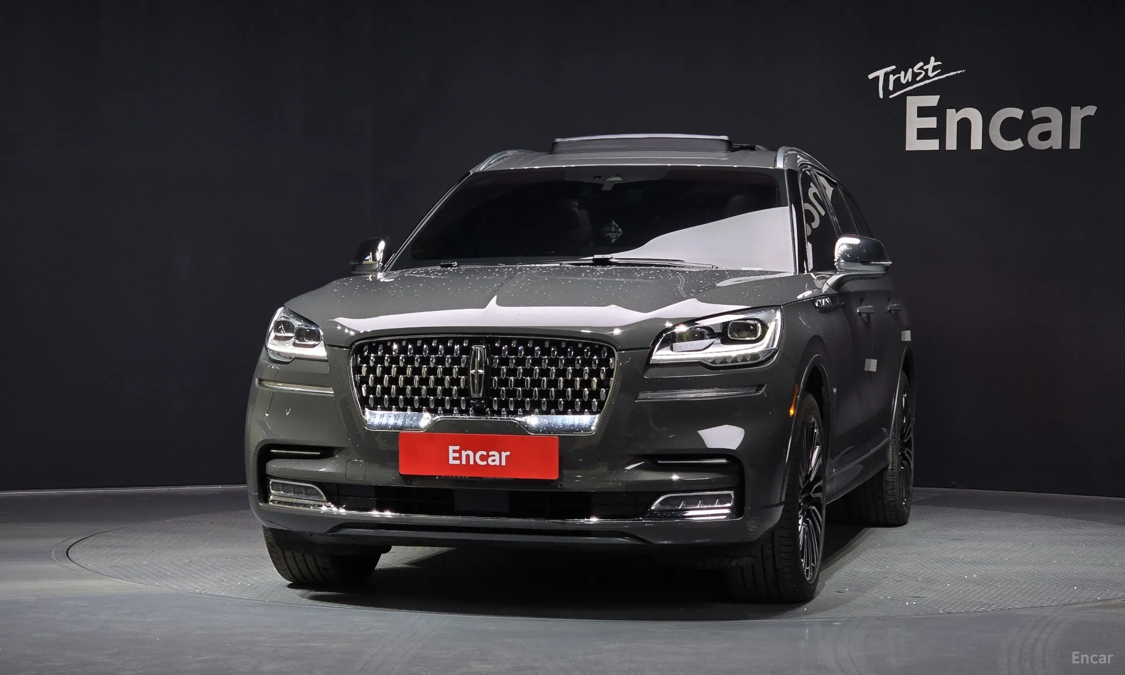Lincoln Aviator 2nd Generation превью 3