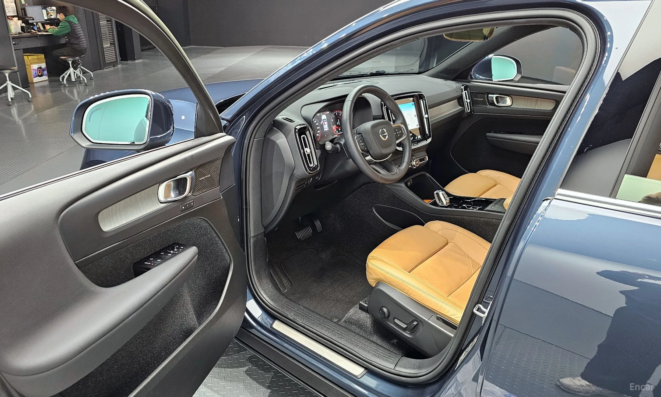 Volvo XC40 превью 11