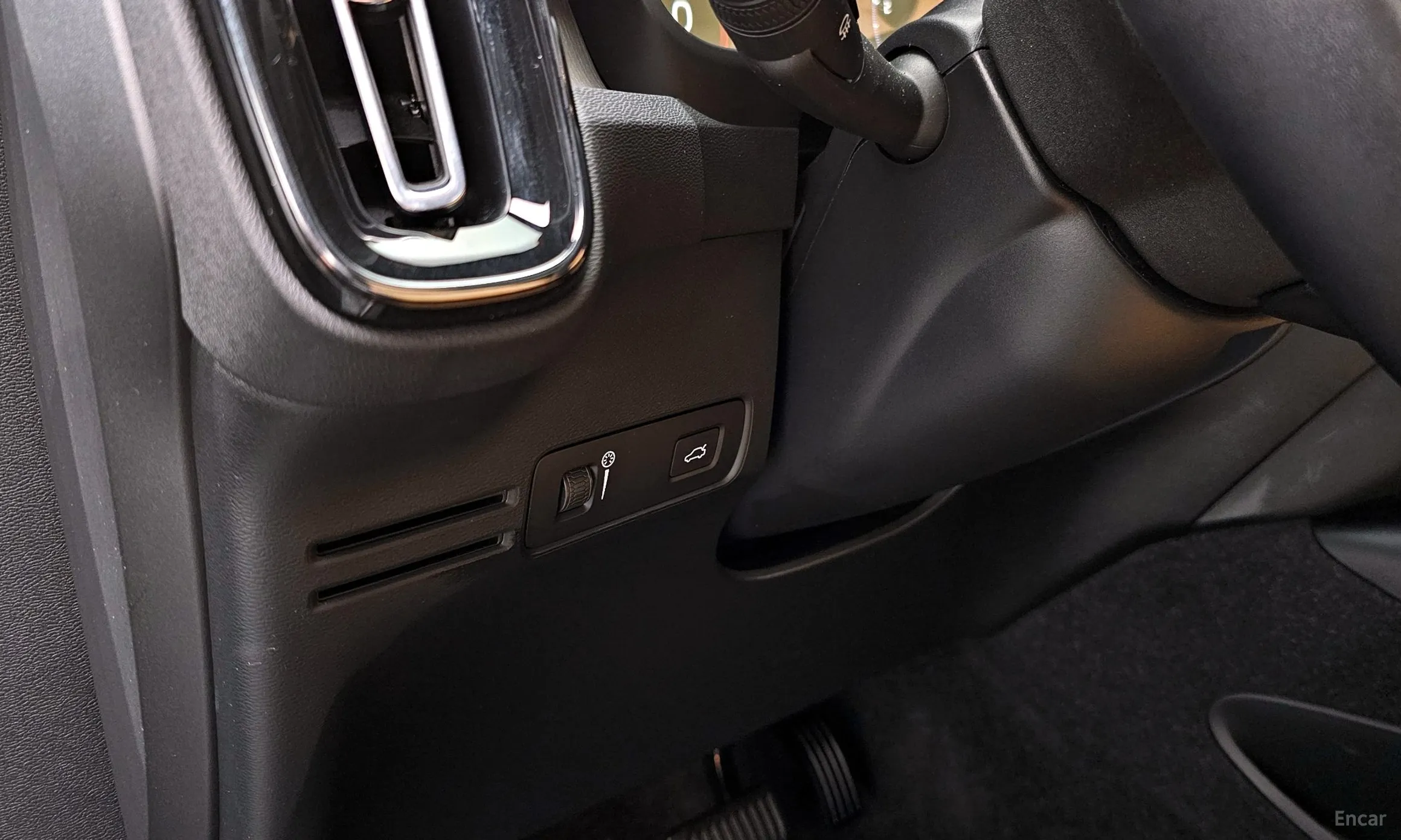 Volvo XC40 превью 18