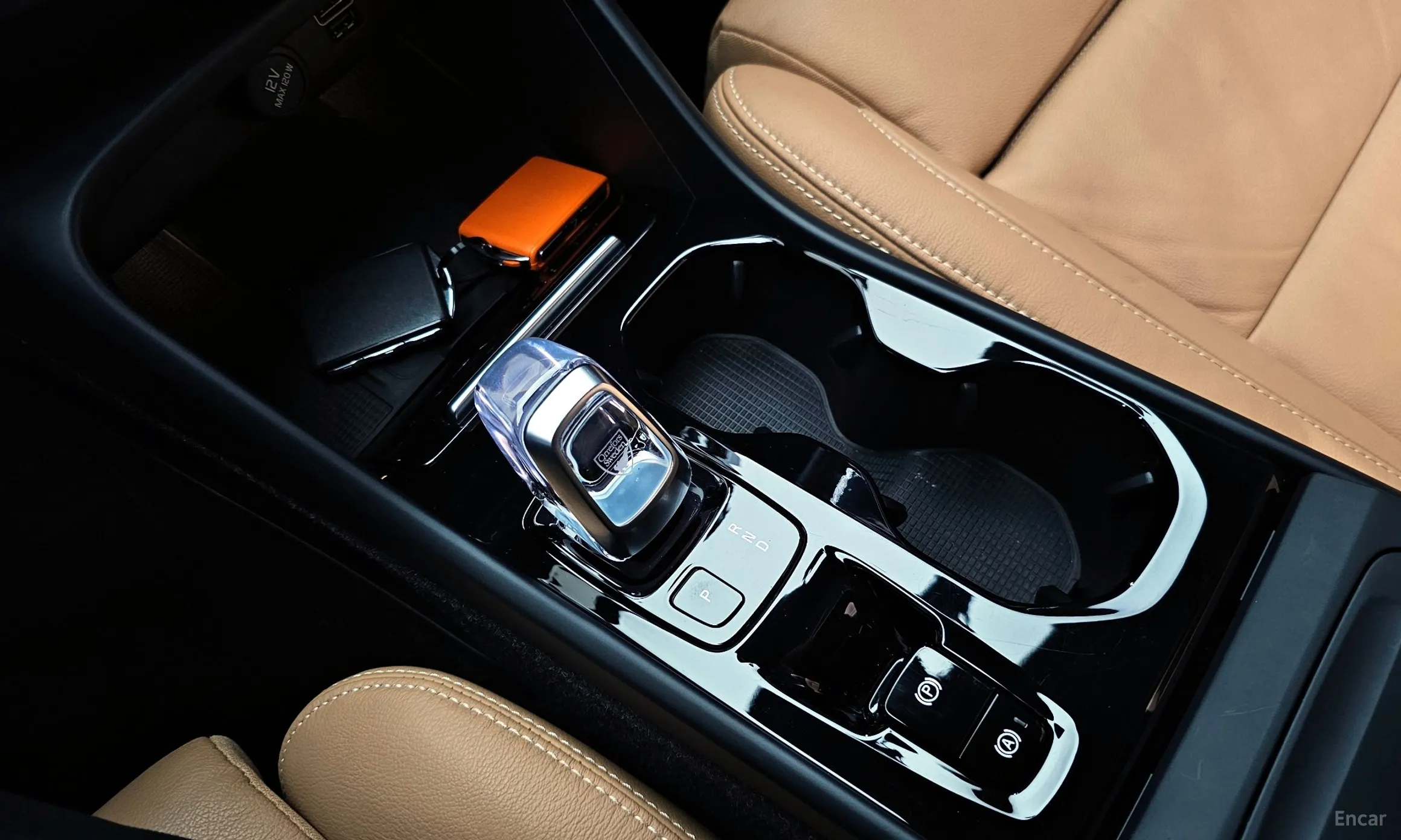 Volvo XC40 превью 9