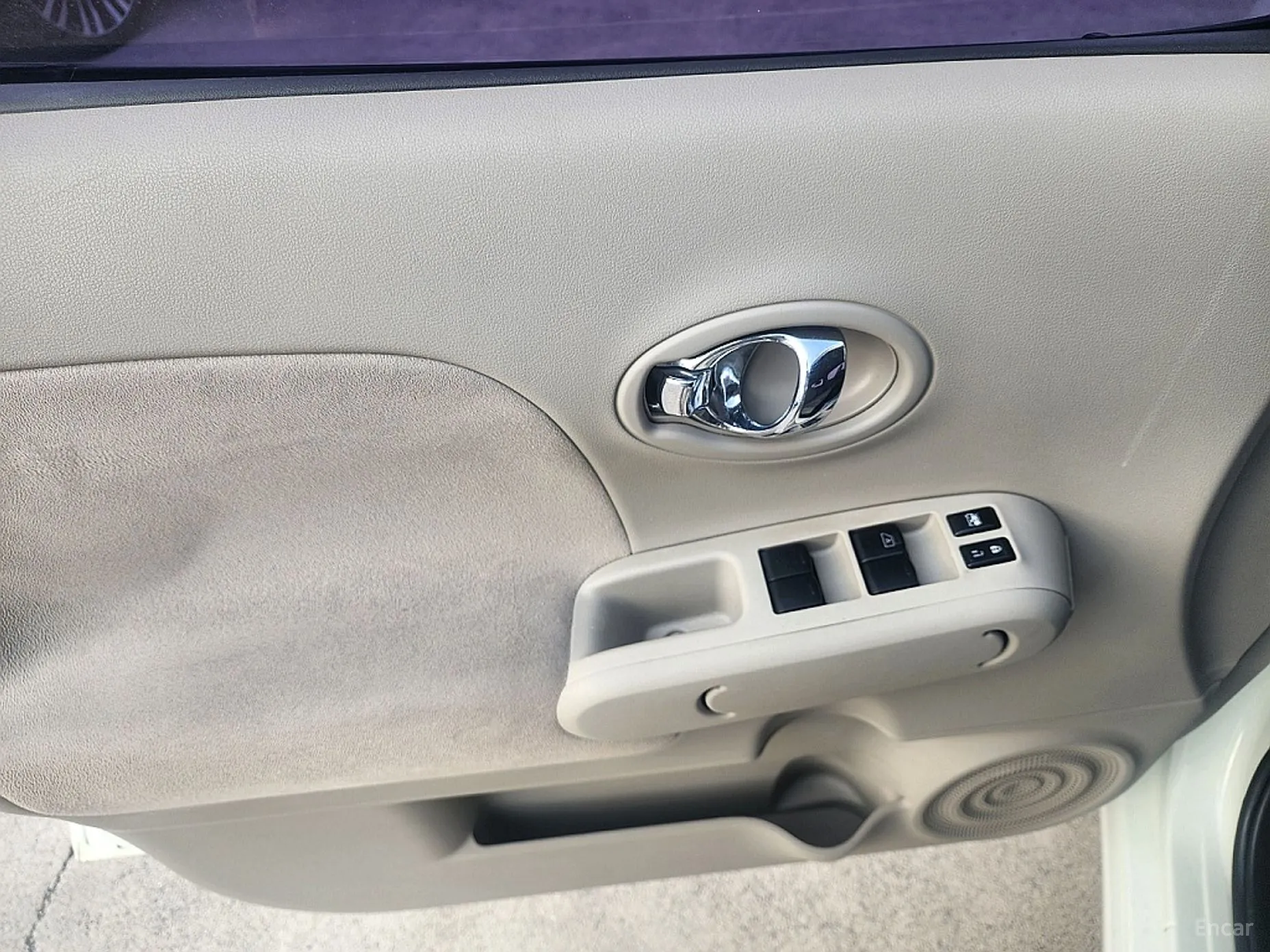 Nissan Cube превью 8