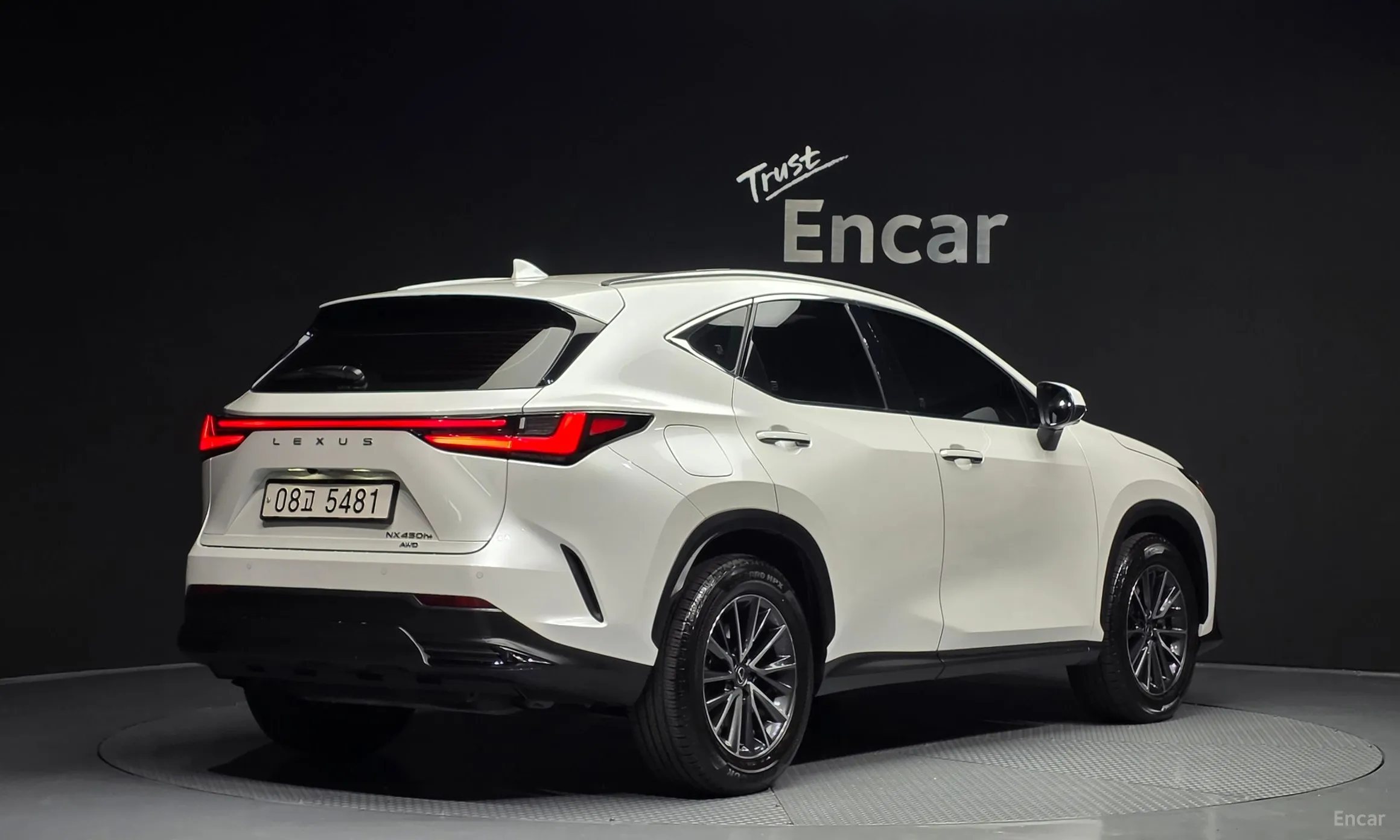 Lexus NX450h + 2nd Gen