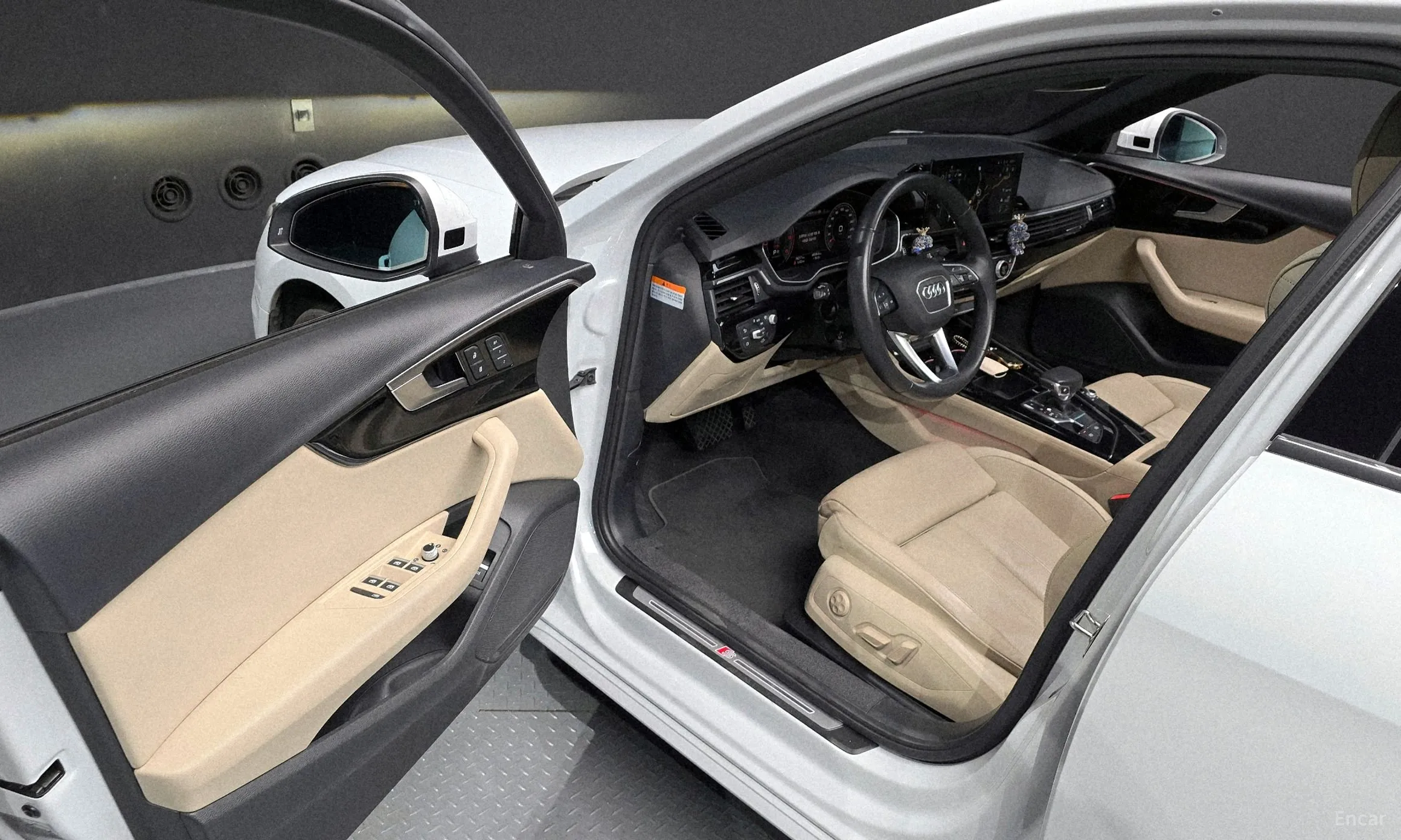 Audi A4 (B9) превью 10