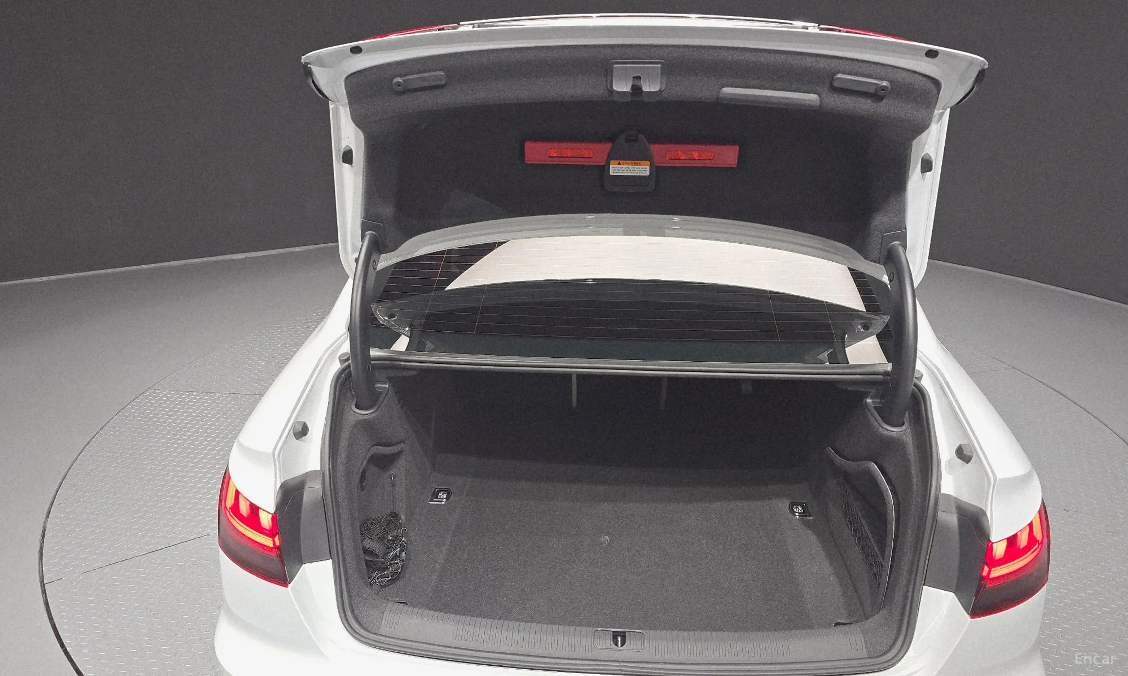 Audi A4 (B9) превью 20