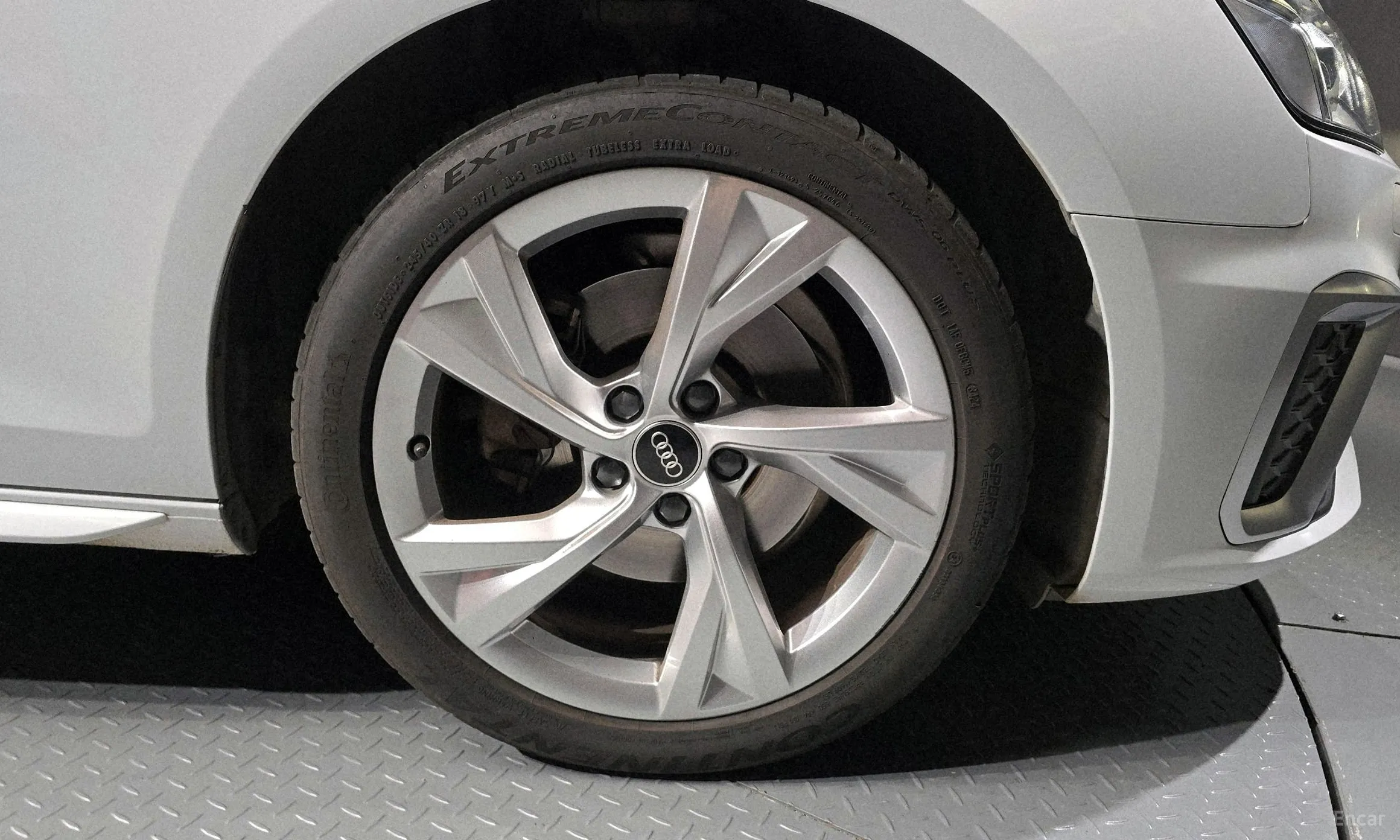 Audi A4 (B9) превью 5