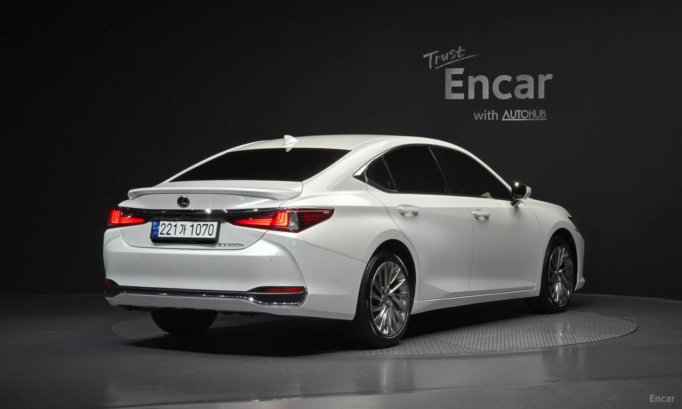 Lexus ES300h 7th Generation