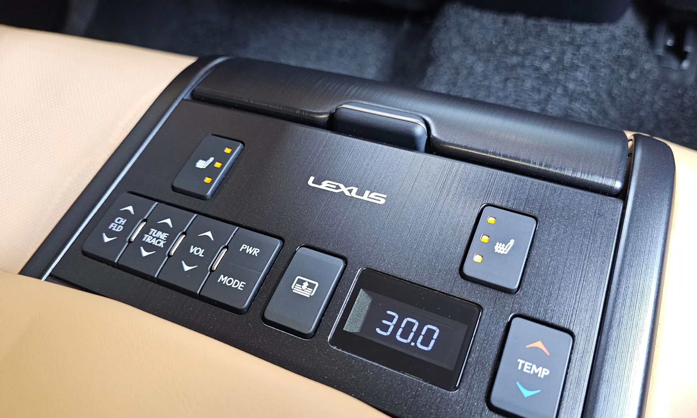 Lexus ES300h 7th Generation превью 18