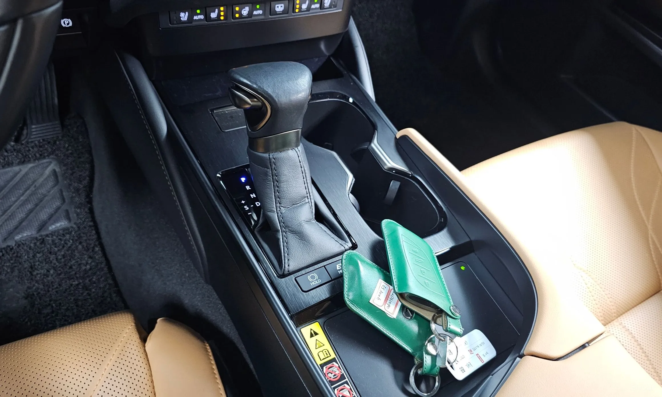 Lexus ES300h 7th Generation превью 9