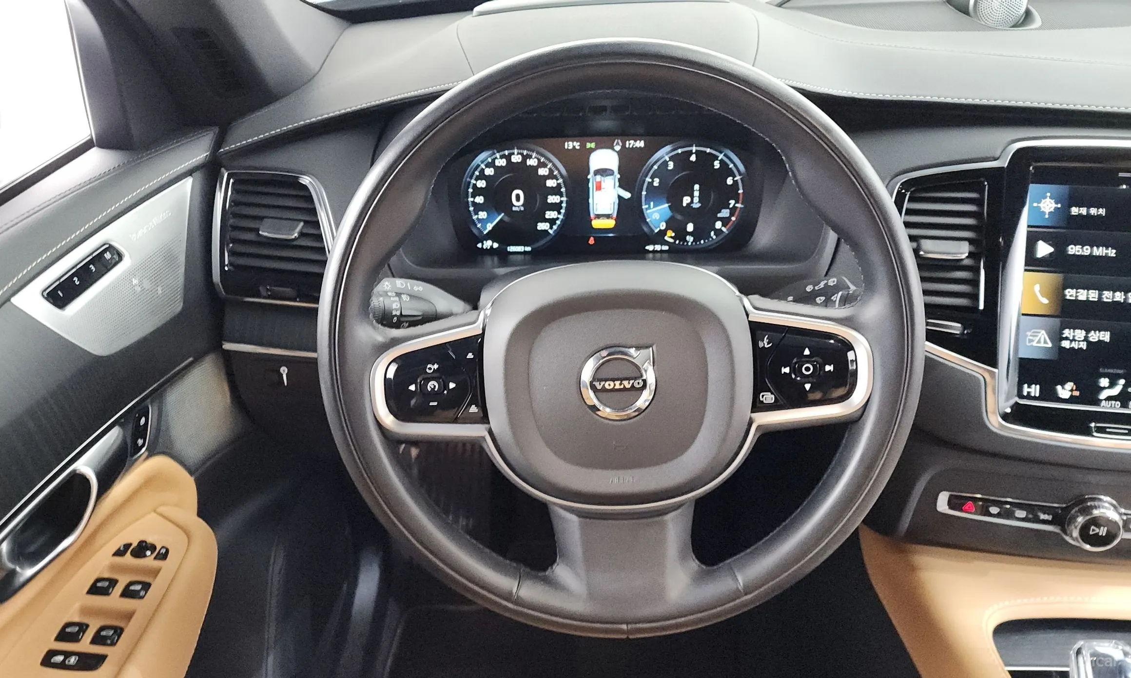 Volvo XC90 Gen 2 превью 13