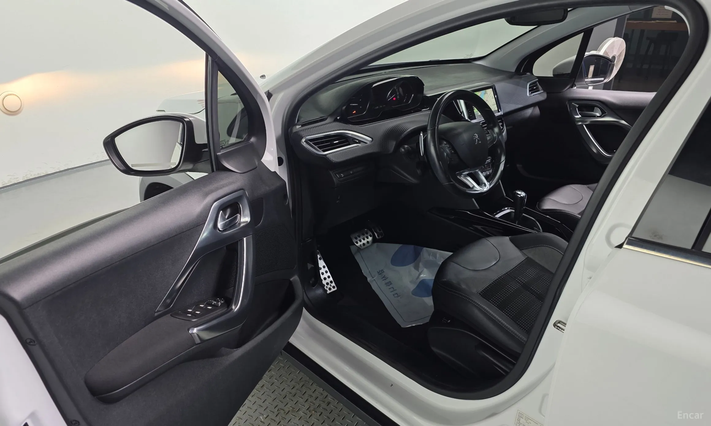 Peugeot 2008. превью 11