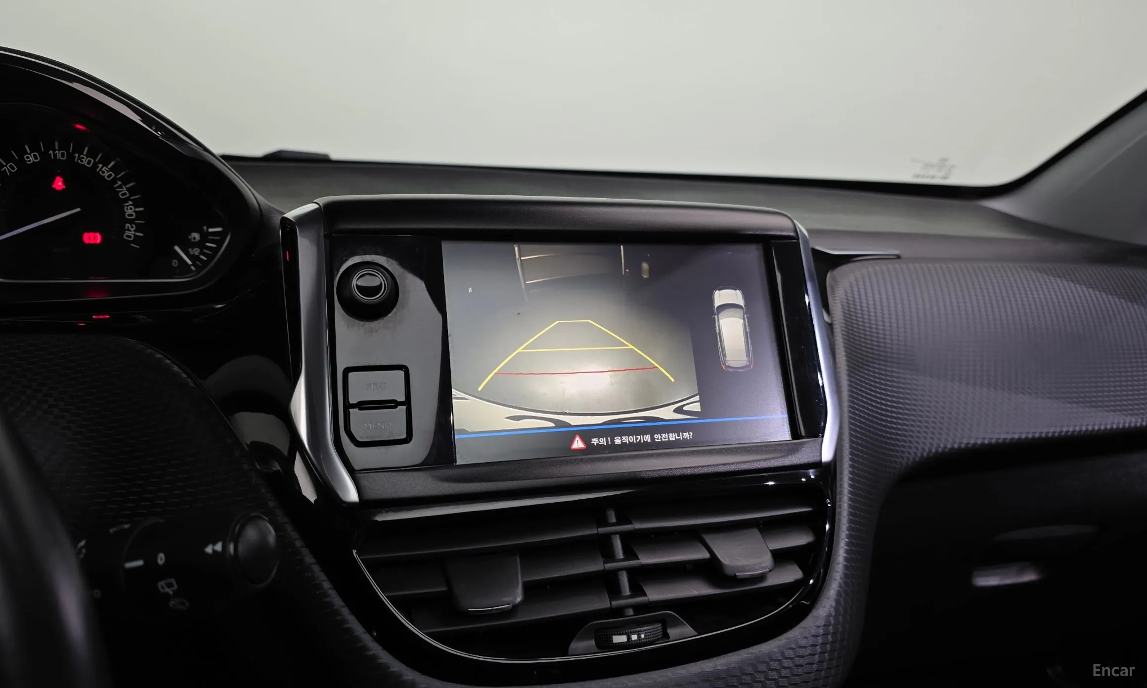 Peugeot 2008. превью 15