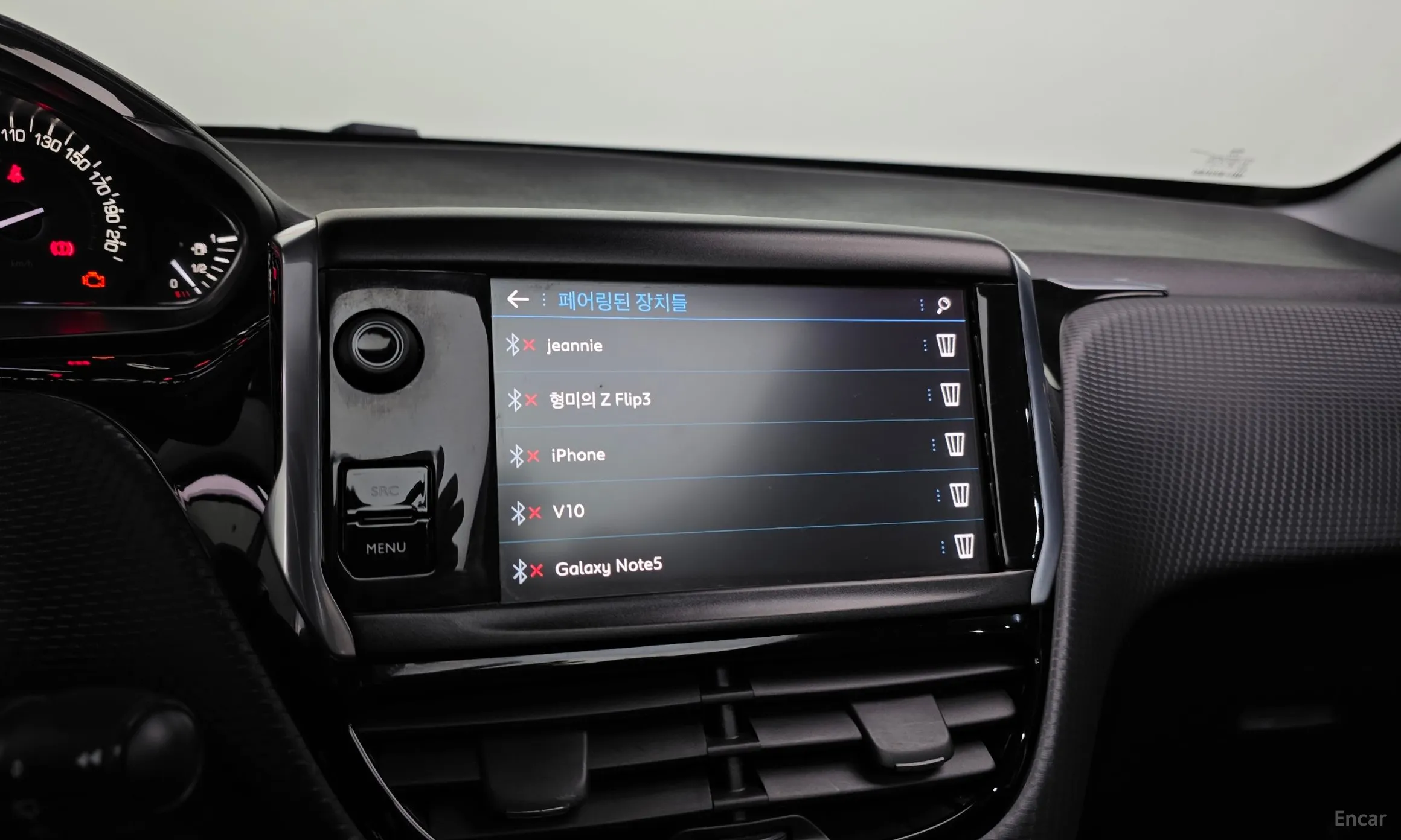 Peugeot 2008. превью 16