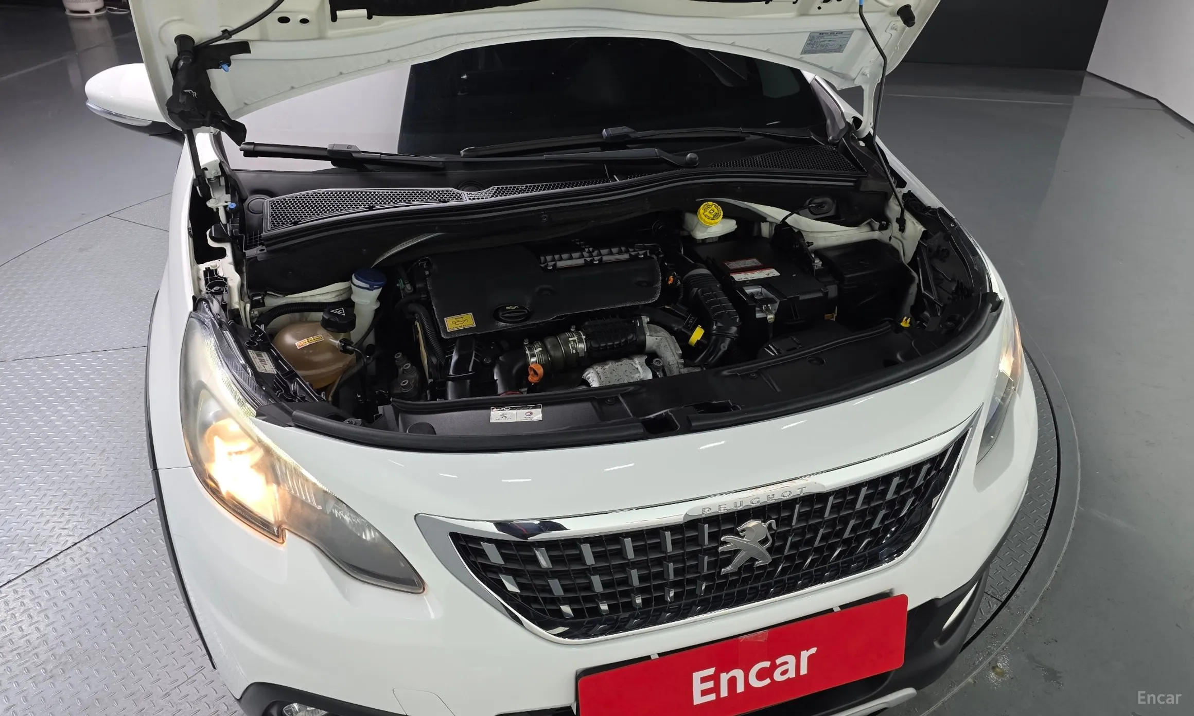 Peugeot 2008. превью 6