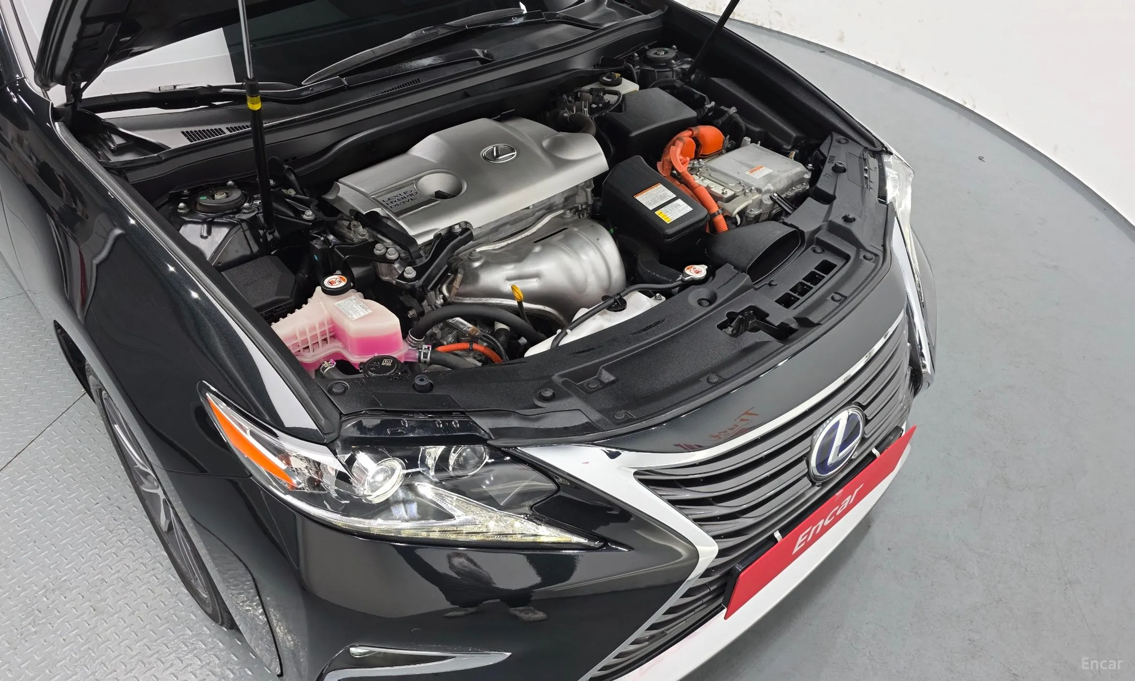 Lexus New ES300h превью 6