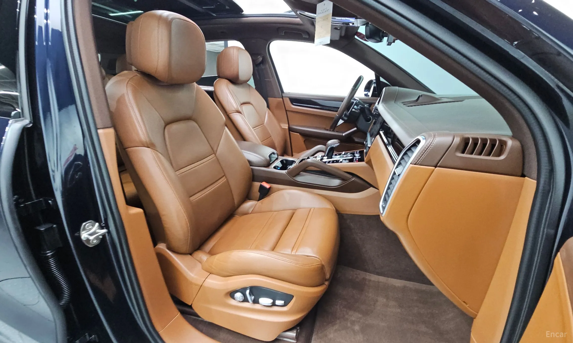 Porsche Cayenne (PO536) превью 11