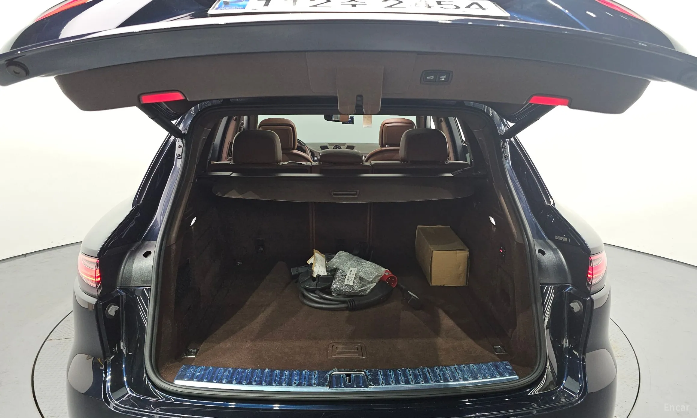 Porsche Cayenne (PO536) превью 20