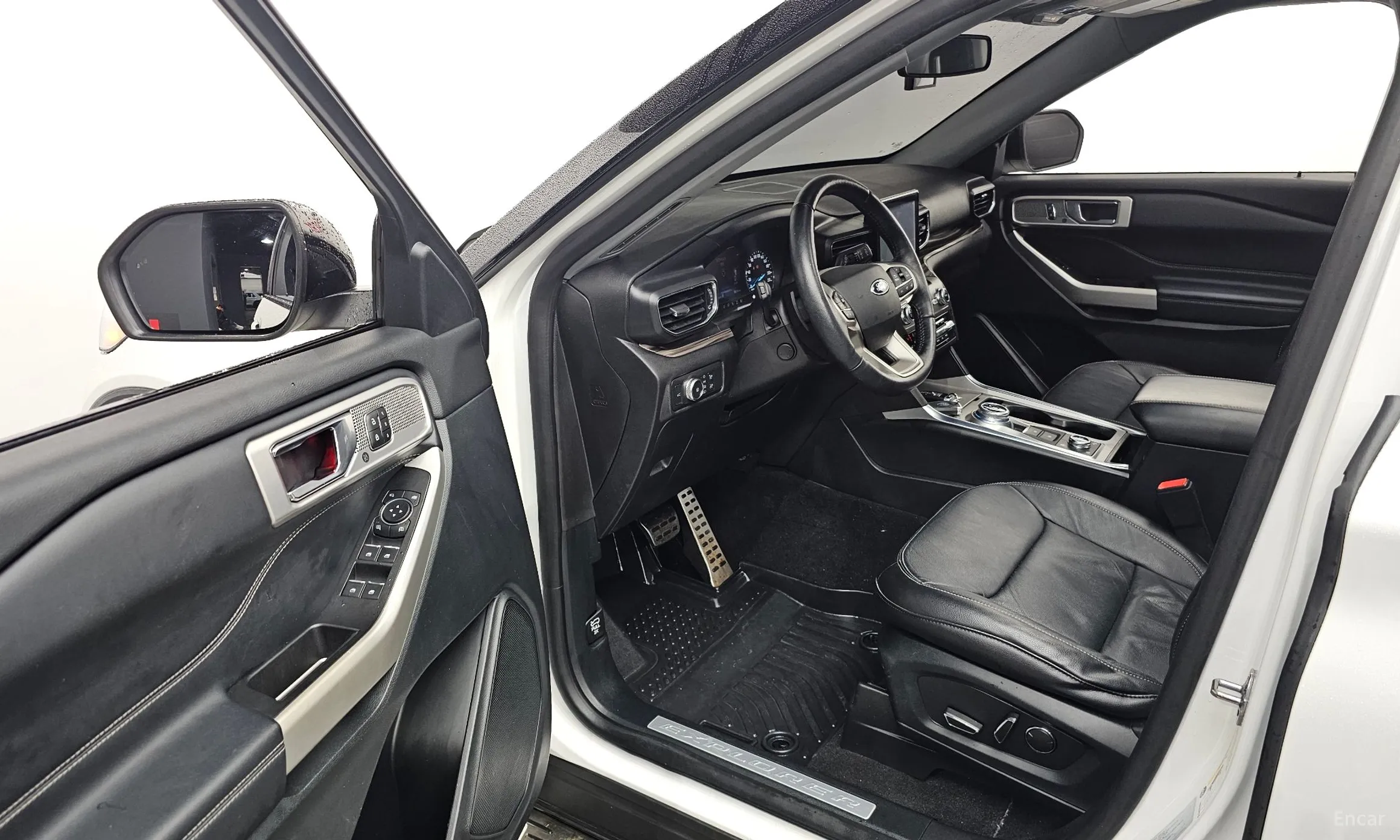 Ford Explorer 6th Generation превью 10