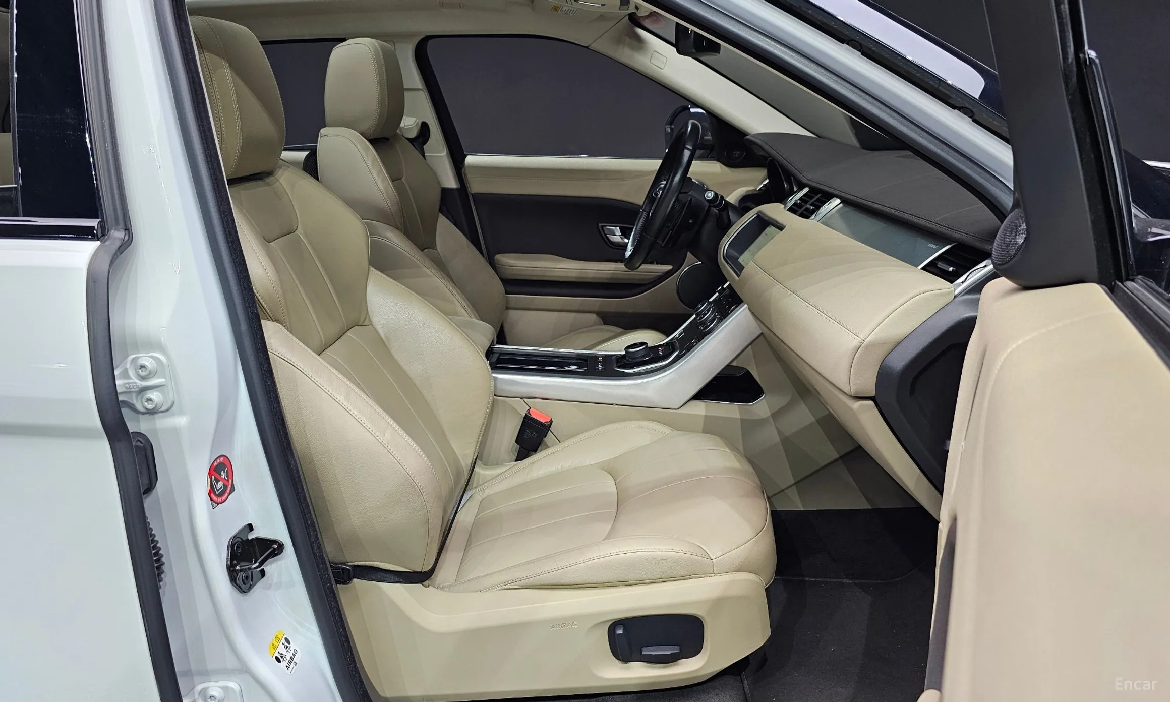 Land Rover Range Rover Evoque превью 10