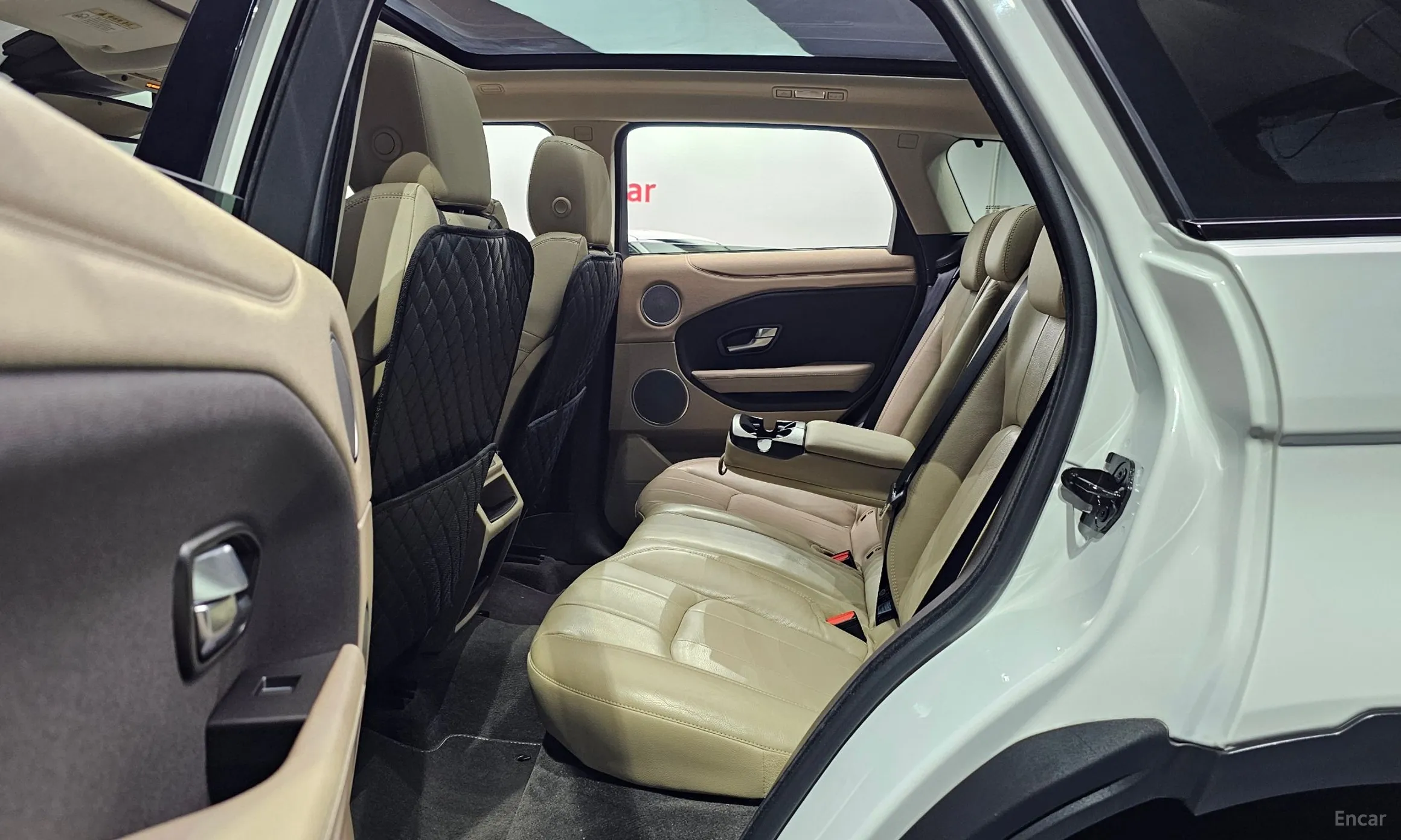 Land Rover Range Rover Evoque превью 12