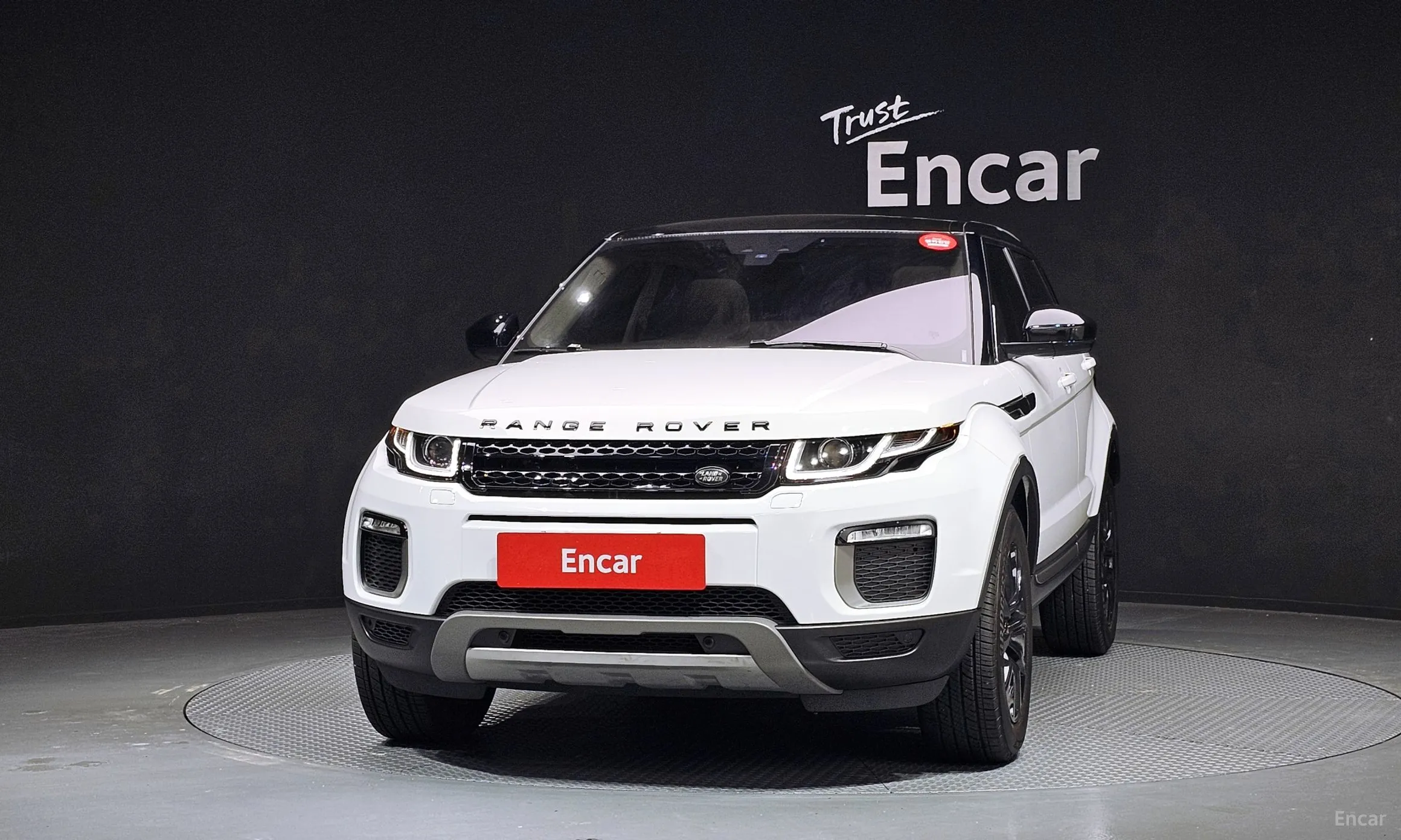 Land Rover Range Rover Evoque превью 3